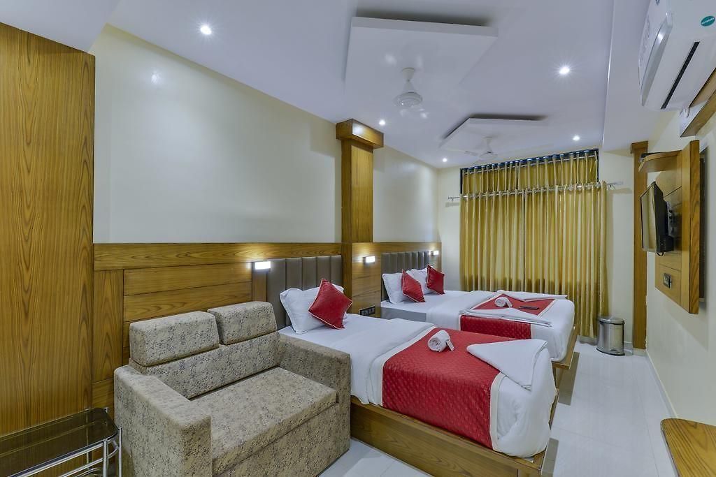 Residency Park Near Masjid Rly Station South Hotel