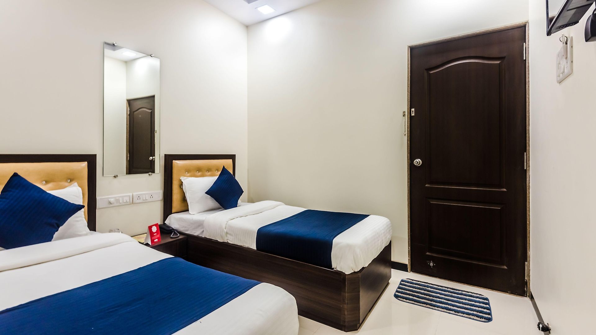 Hotel Zee Residency *