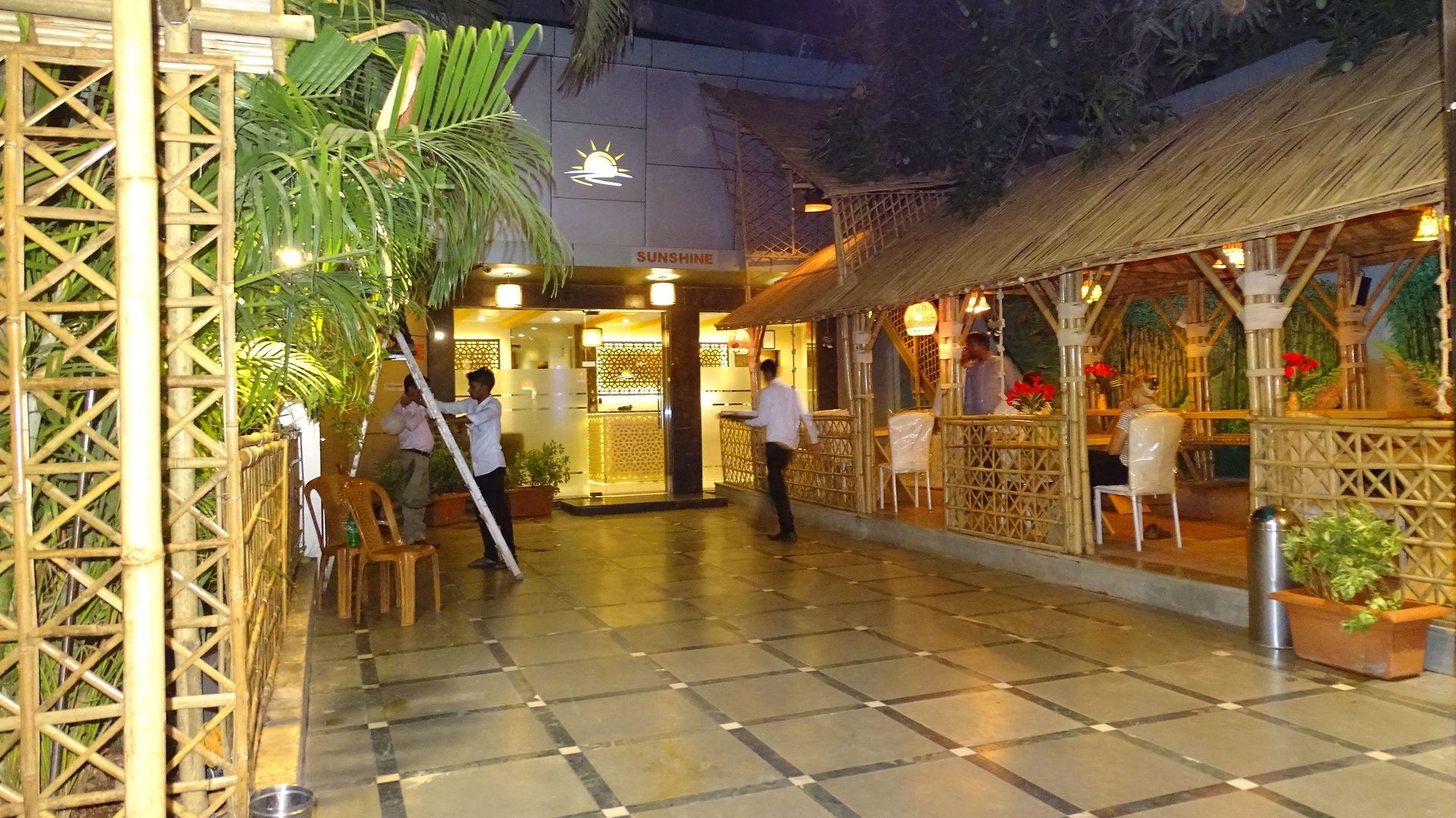 Hostel Sunshine Backpackers Airport Mumbai