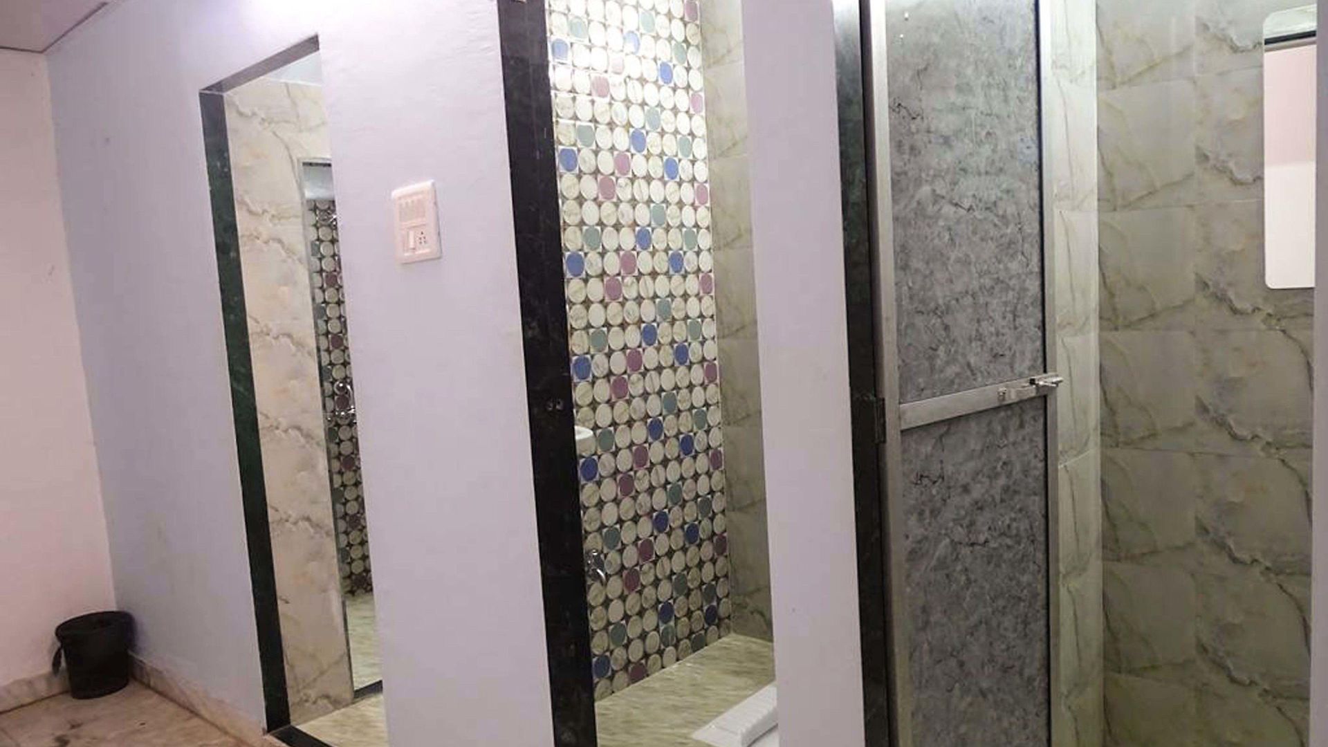 Sunshine Backpackers Airport Hostel Mumbai
