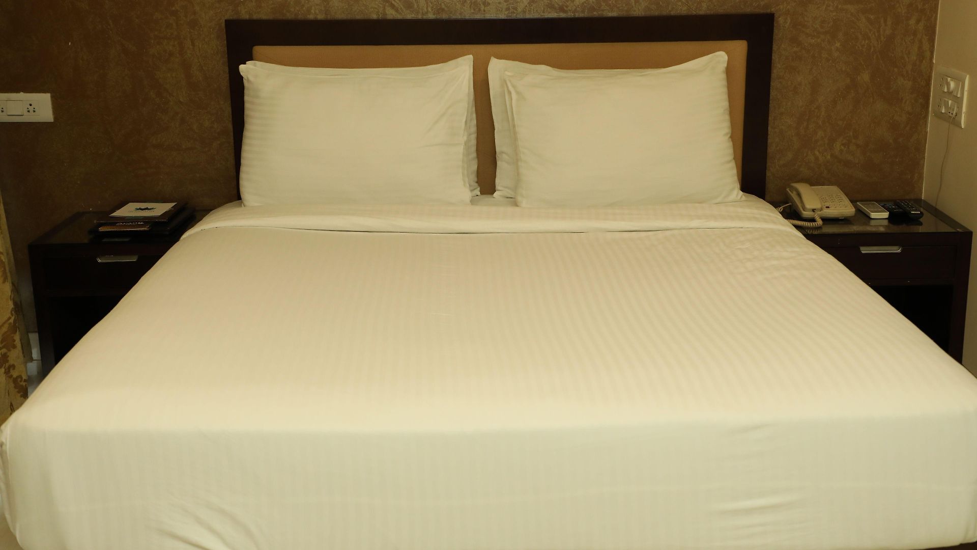 Hotel Anantha Exectuive