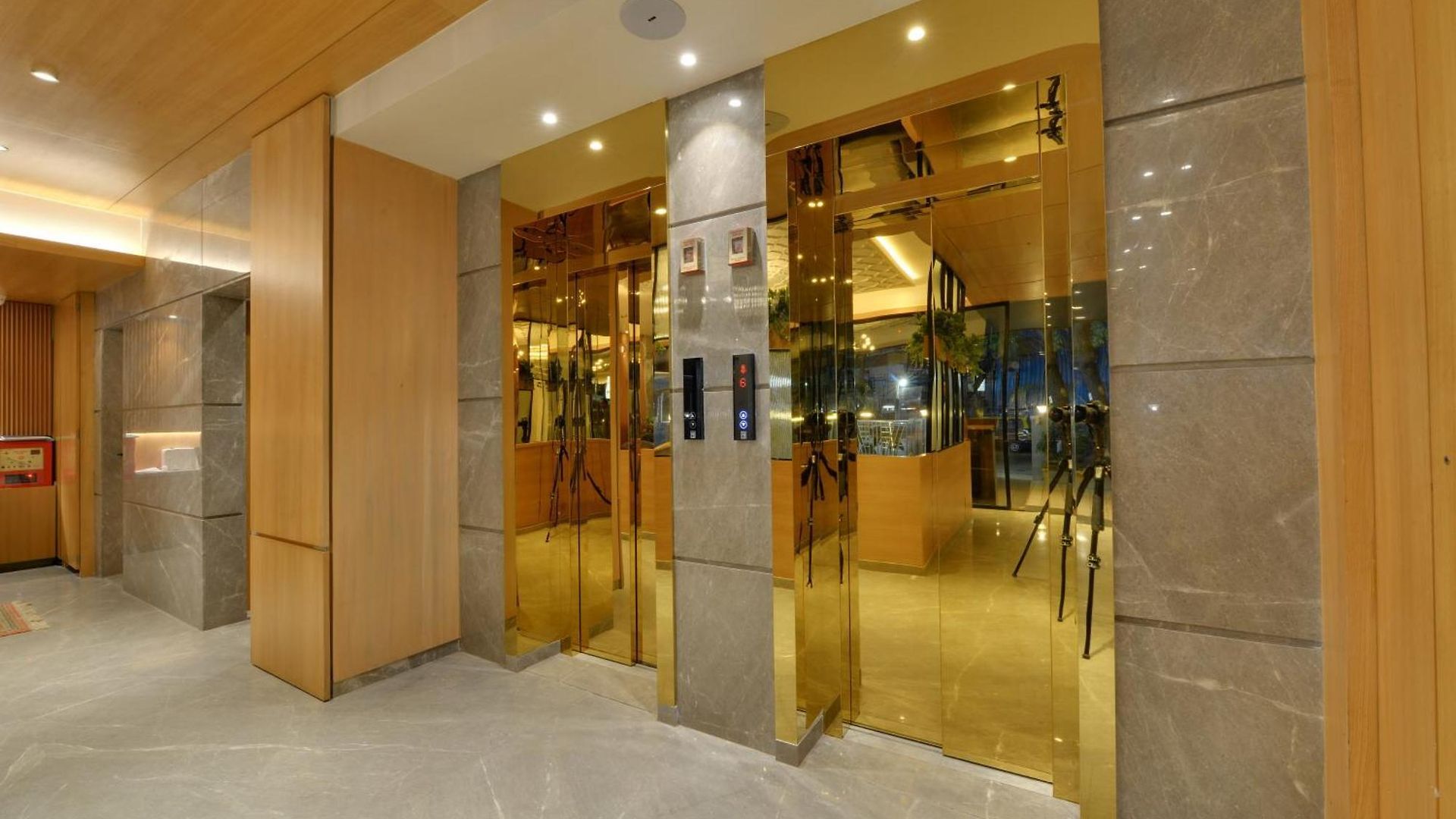 Hotel Galaxy Beacon Hotel, Santacruz ,mumbai Mumbai