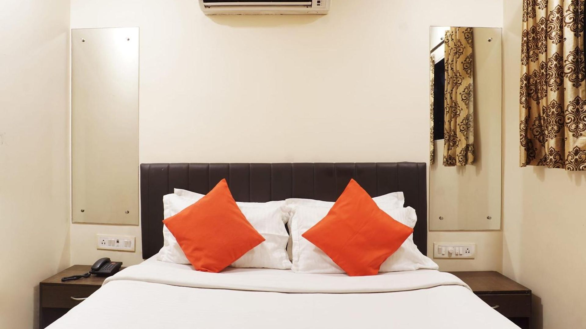 Hotel O Paradise 4*