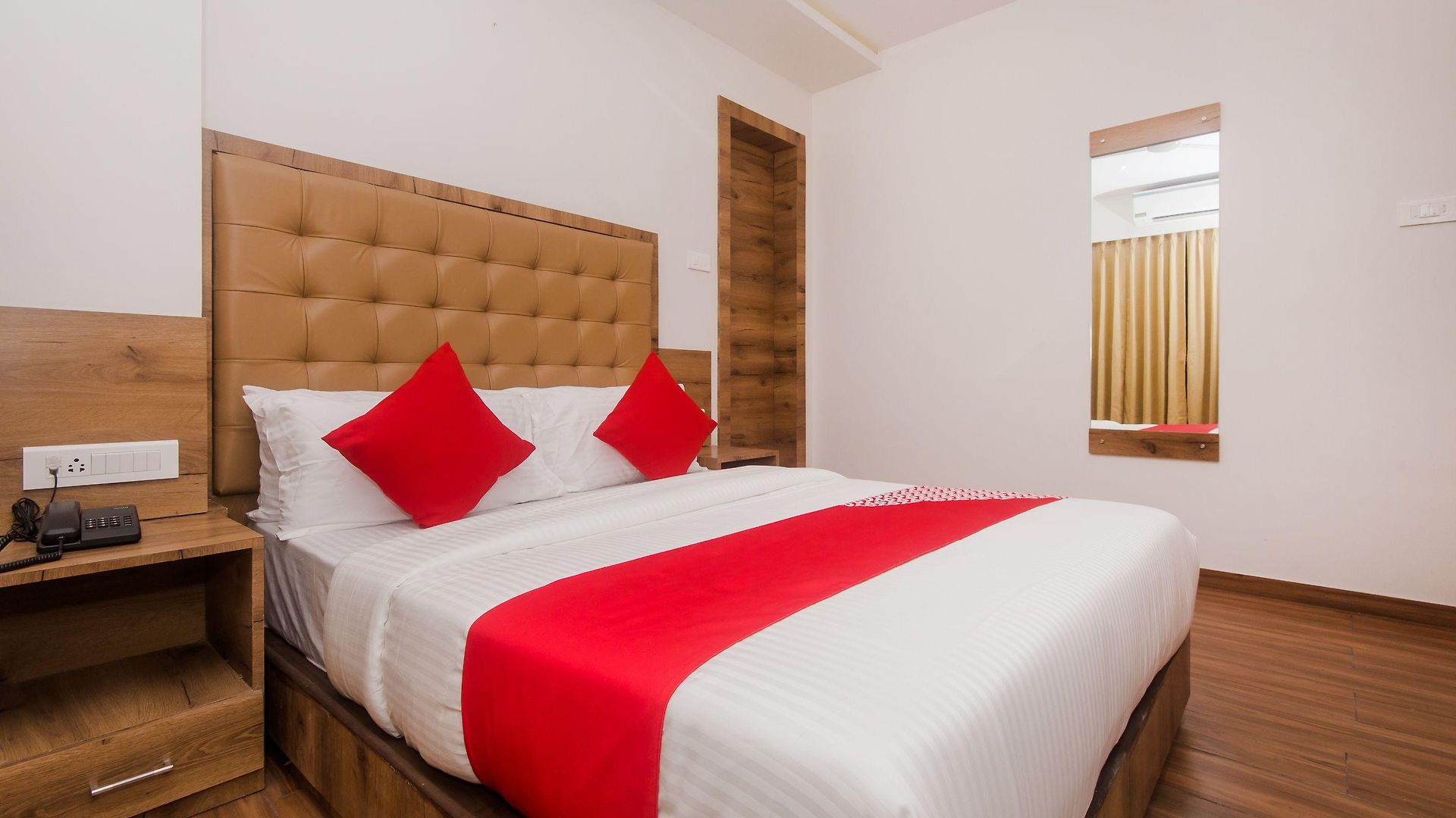 Hotel Oyo 22039 Bkc Grand Mumbai