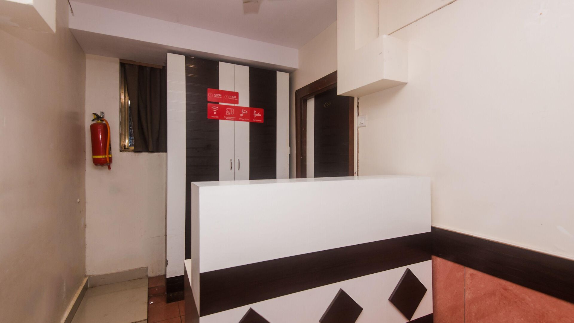 Oyo 22039 Bkc Grand Mumbai