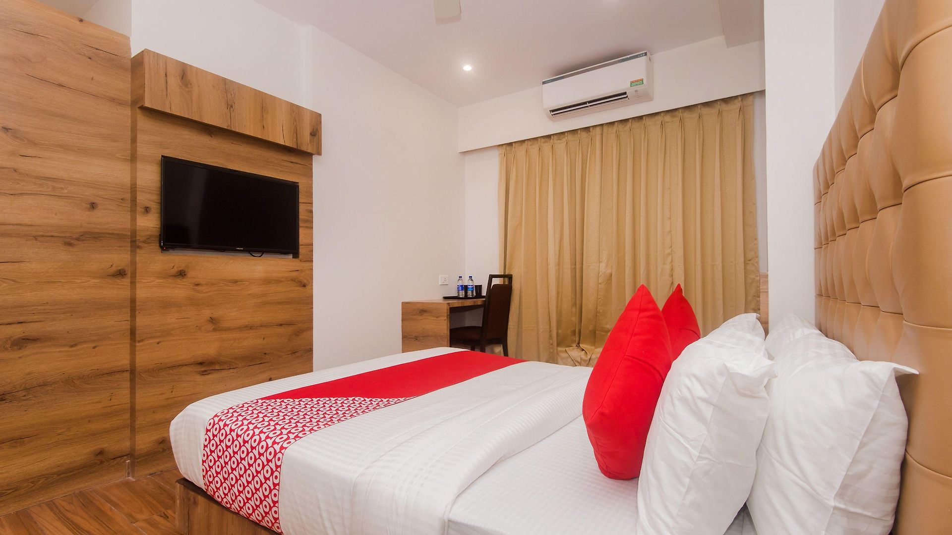 Oyo 22039 Bkc Grand