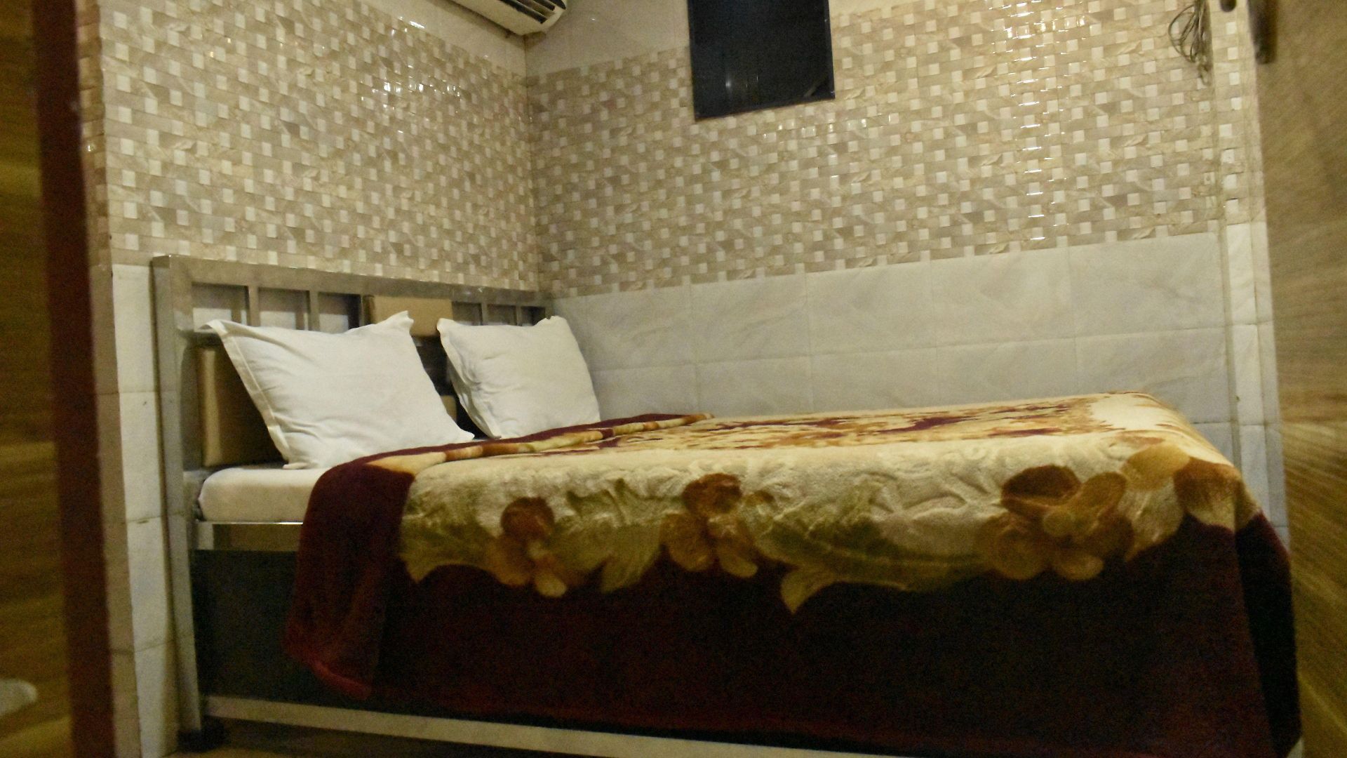 Al Alif Hotel