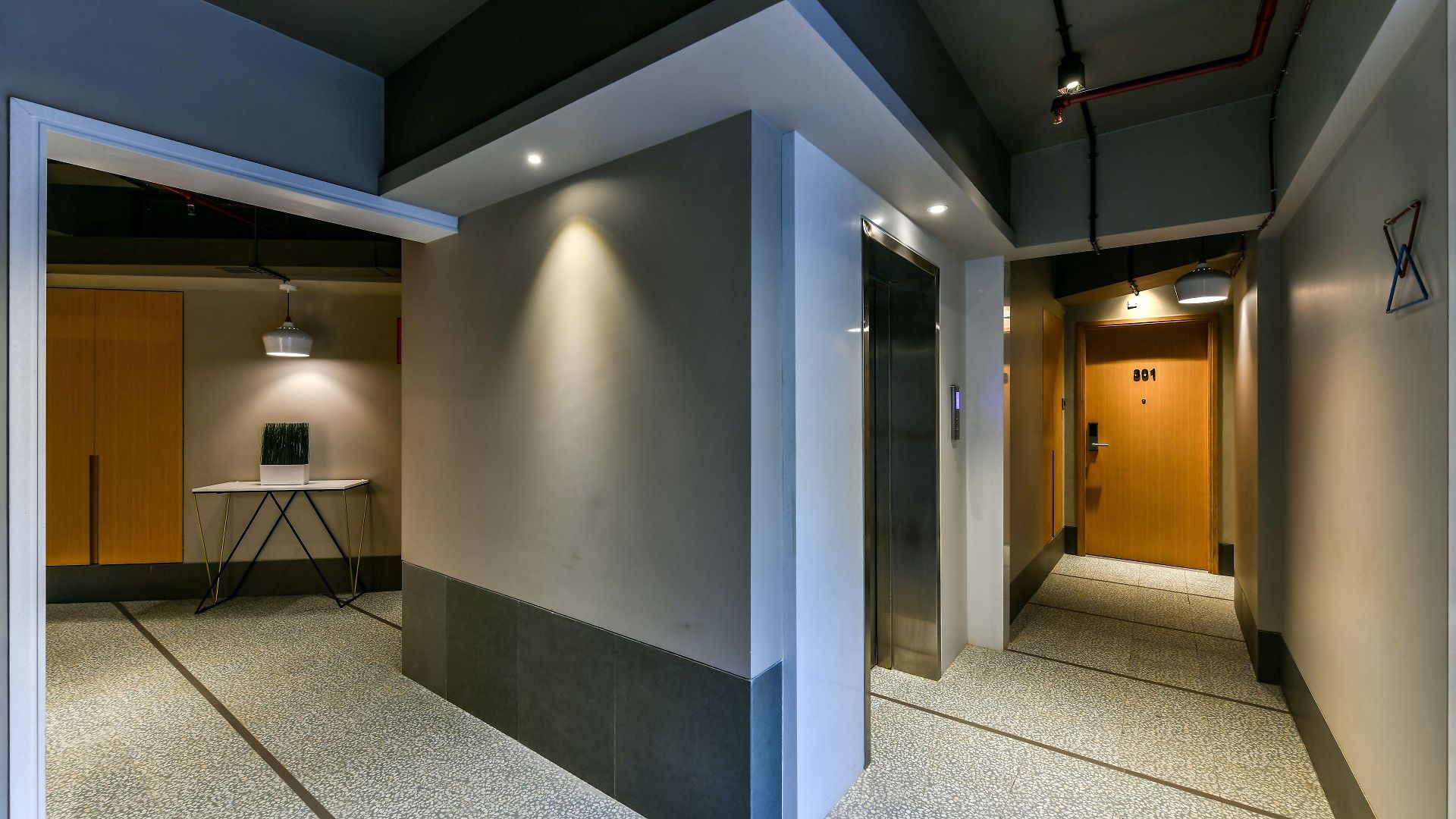 Hotel Indie Stays, Bkc