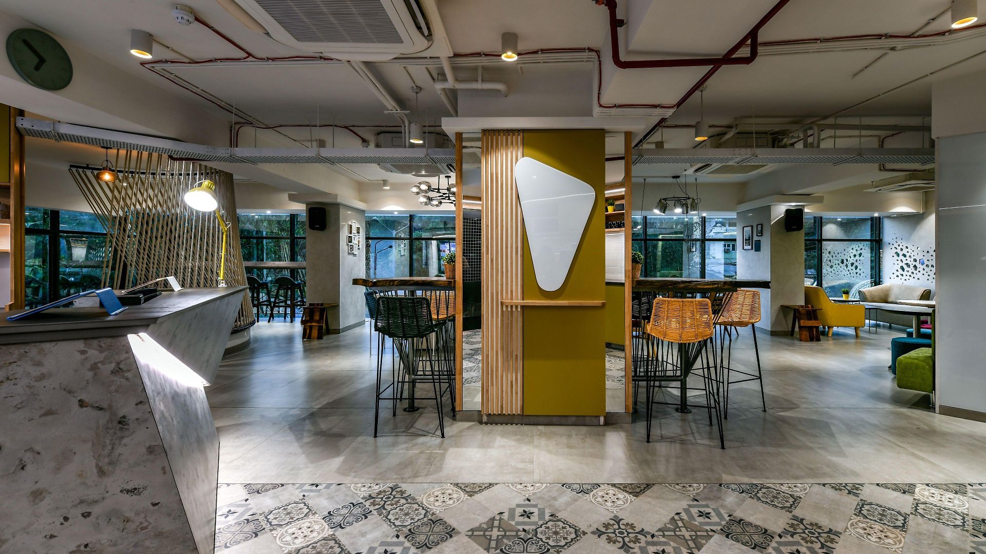 Hotel Indie Stays, Bkc