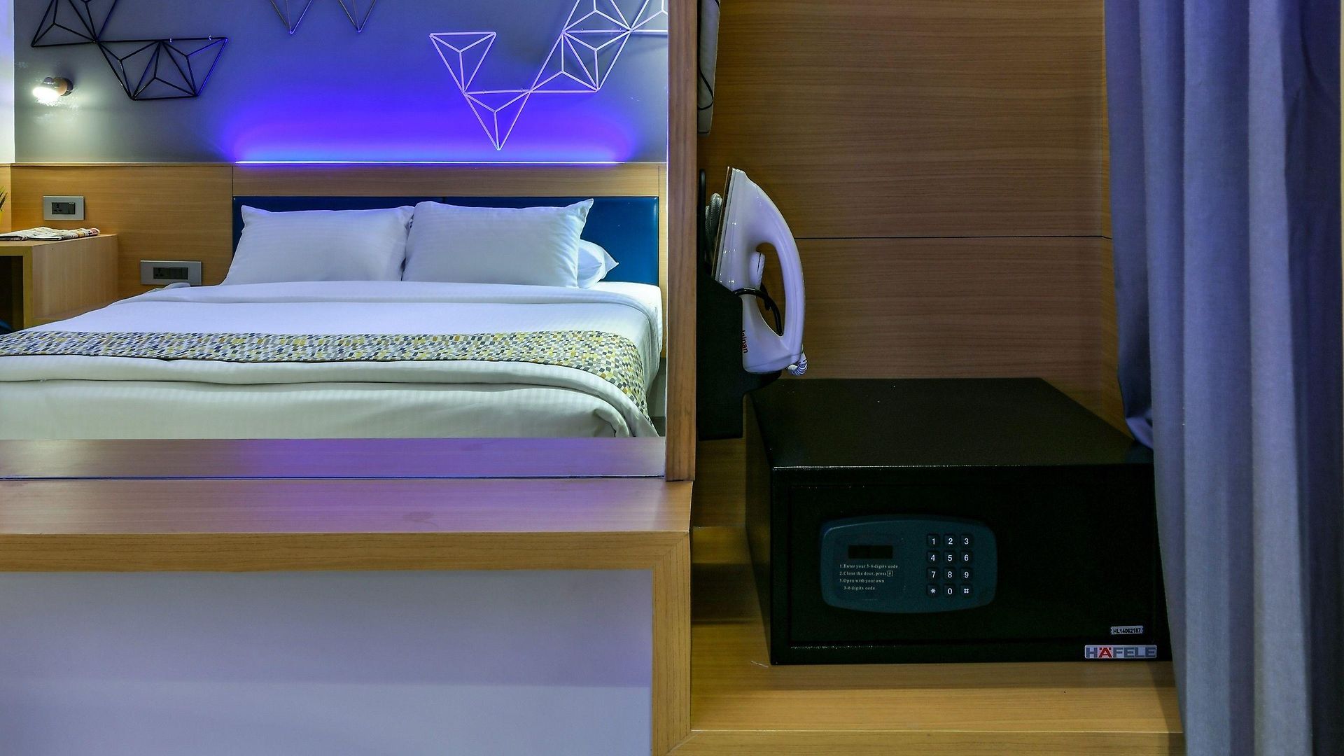 Indie Stays, Bkc