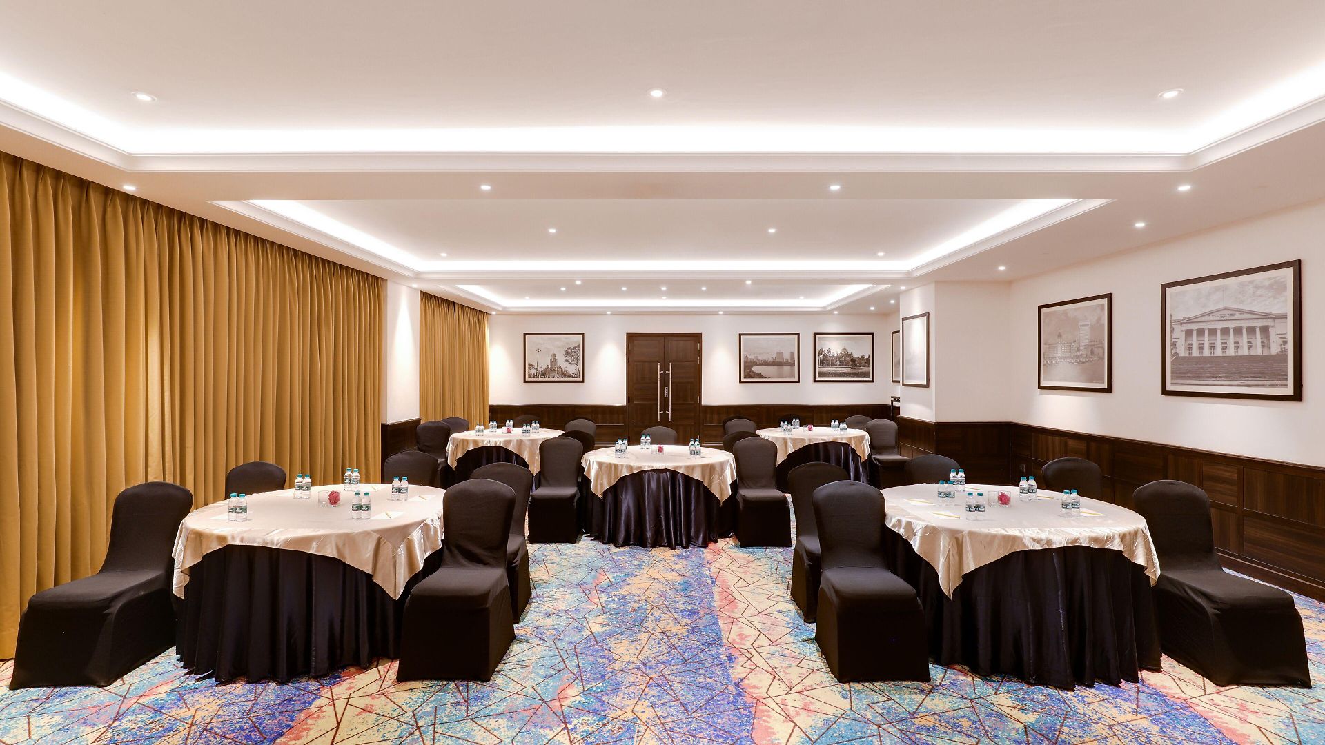Lemon Tree Premier, International Airport 5* Mumbai