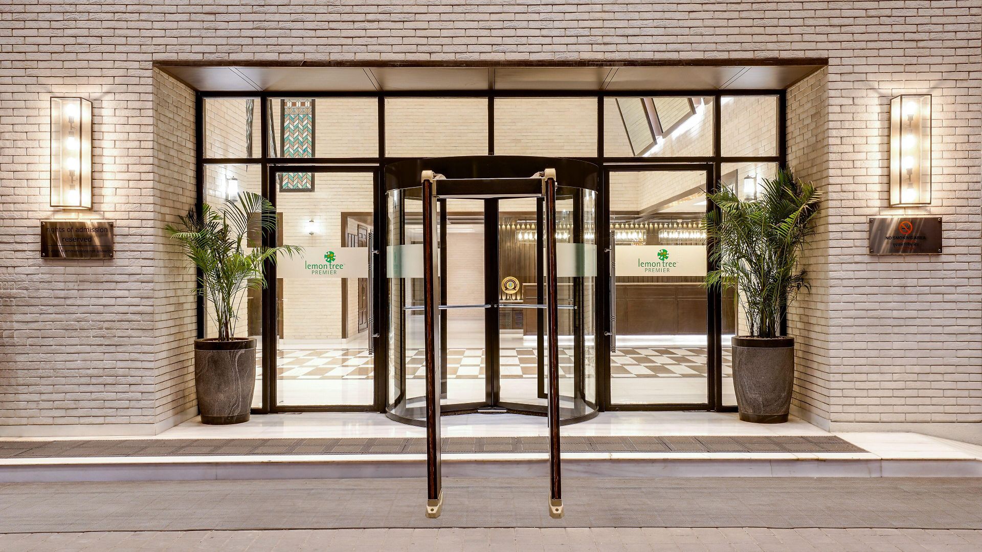 Lemon Tree Premier, International Airport Hotel 5*