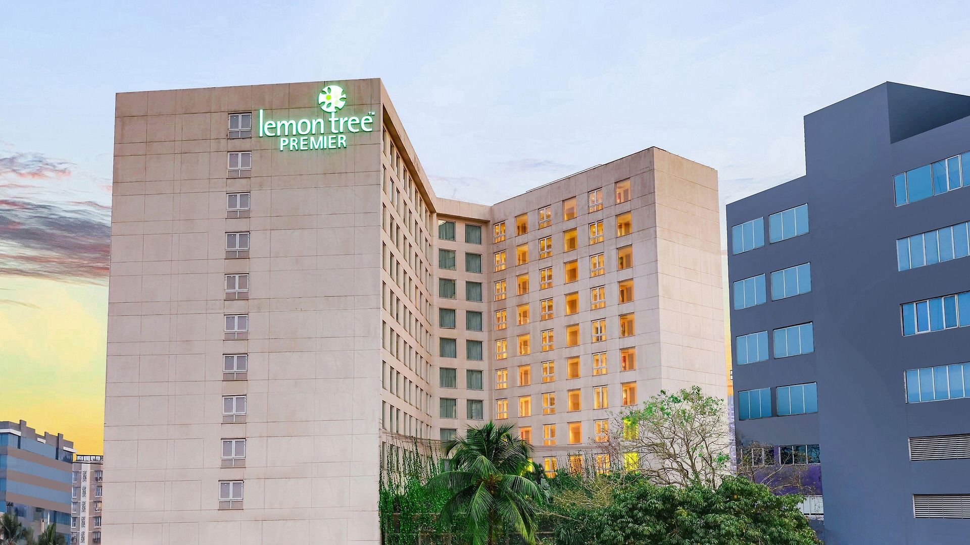 Hotel Lemon Tree Premier, International Airport 5*