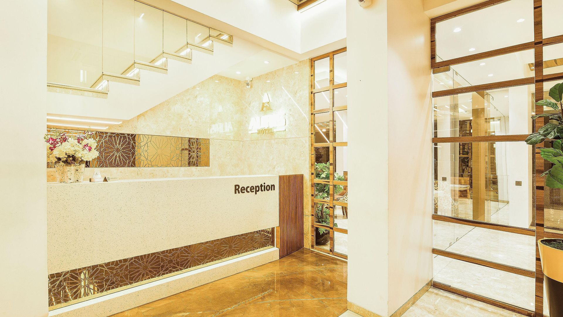 Hotel Auris & Banquets, International Airport 4*