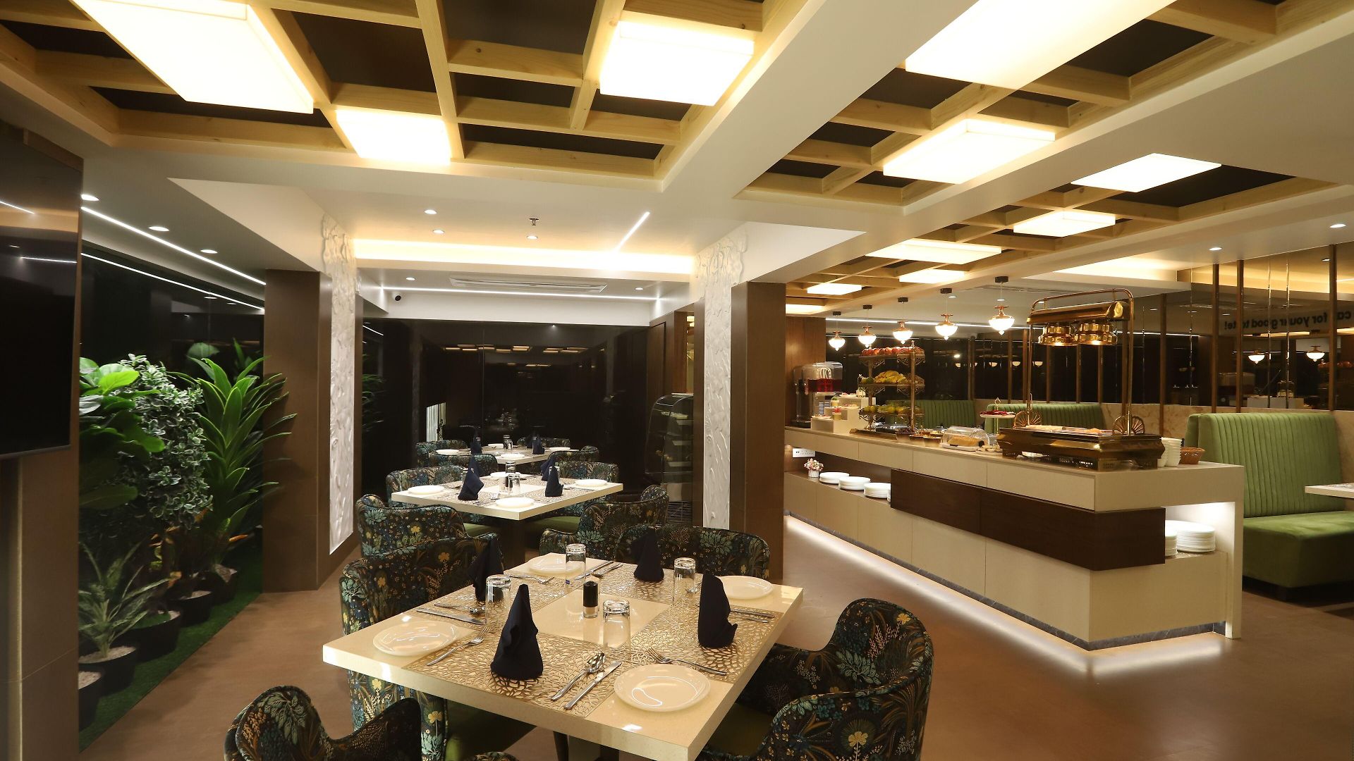 Auris & Banquets, International Airport Hotel 4*