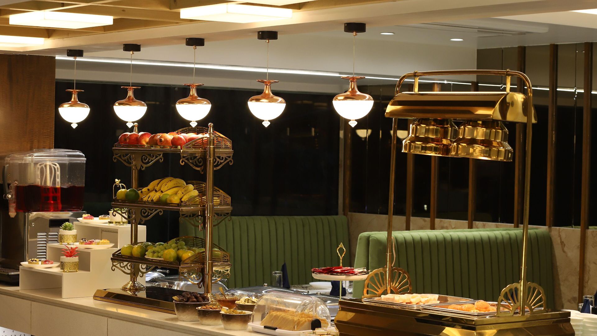 Auris & Banquets, International Airport