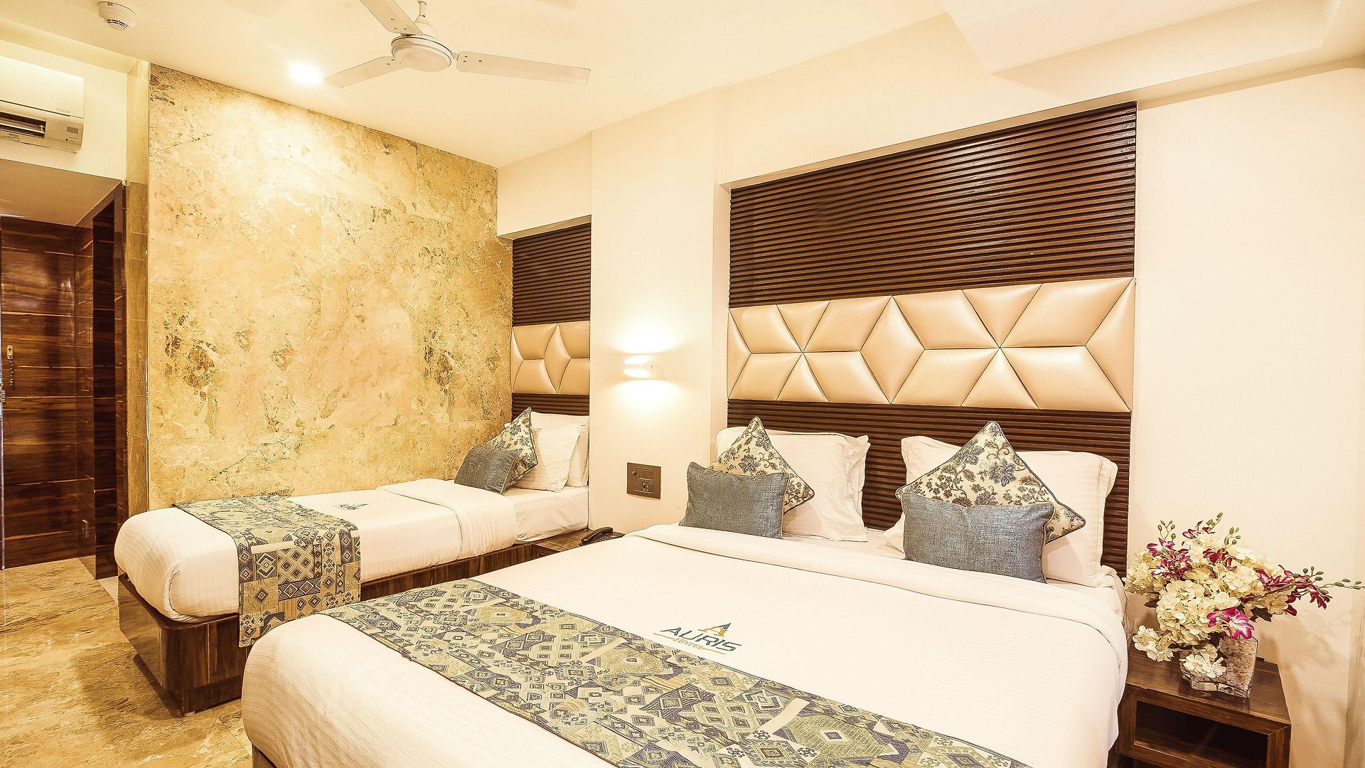 Hotel Auris & Banquets, International Airport