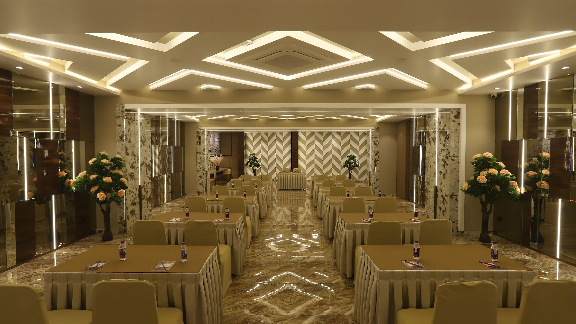 Auris & Banquets, International Airport 4* Mumbai