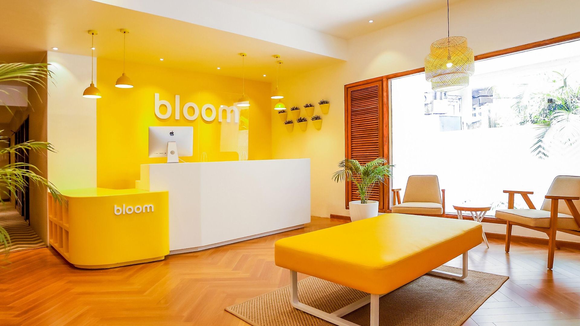 Hotel Bloom - Juhu Mumbai