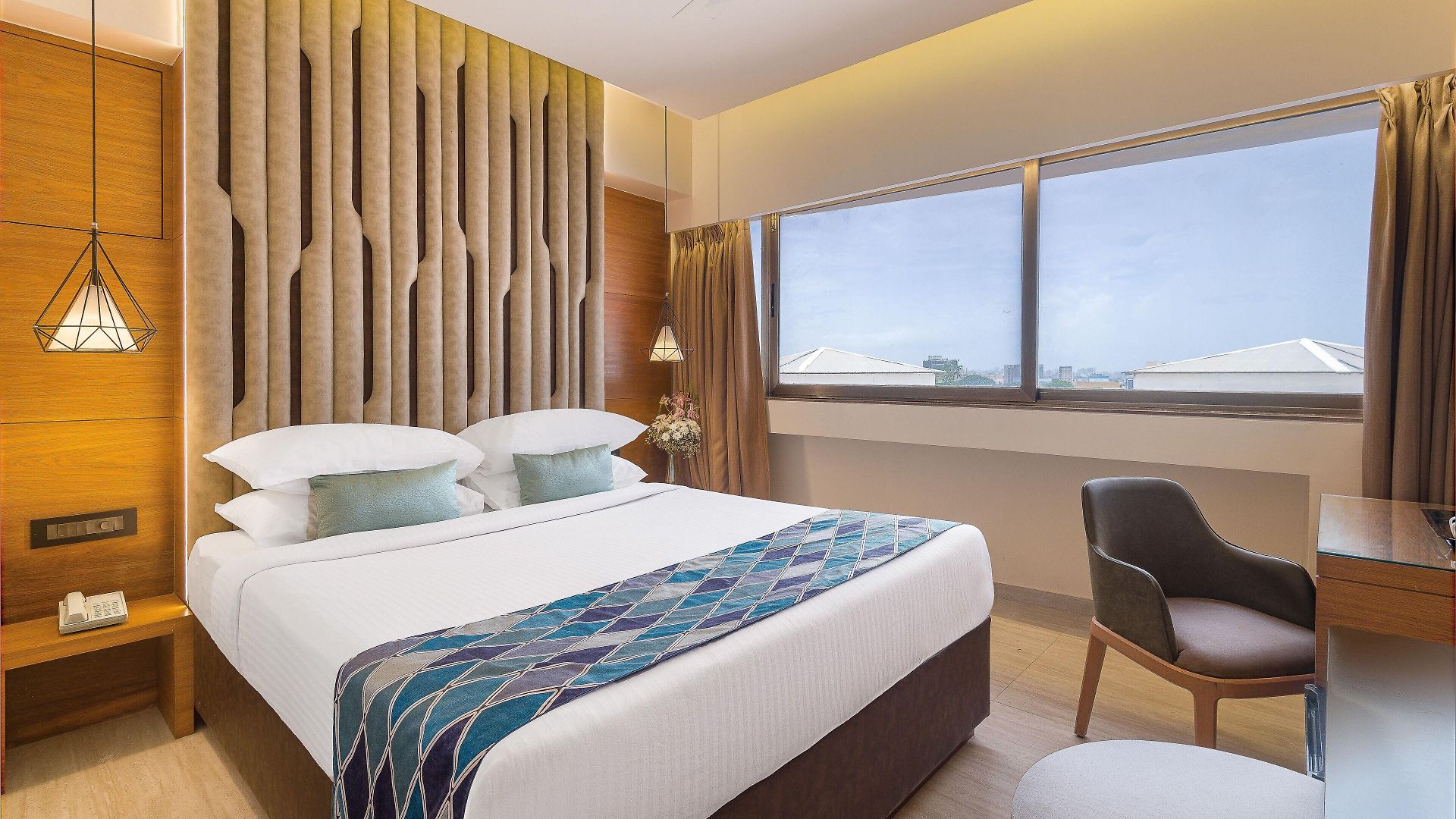 Metropole Hotel 3*