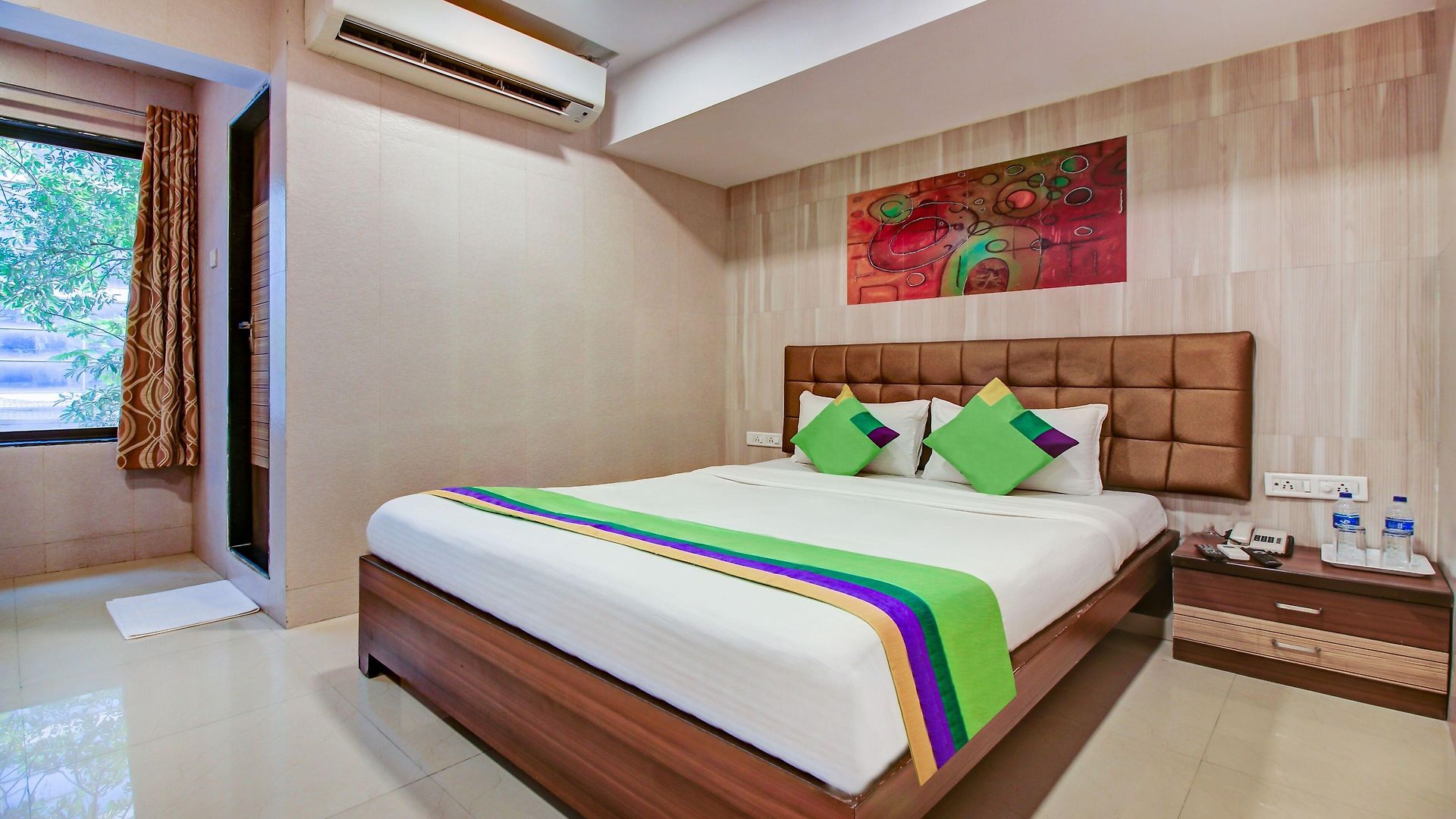 Hotel Treebo Bloom Powai 3*