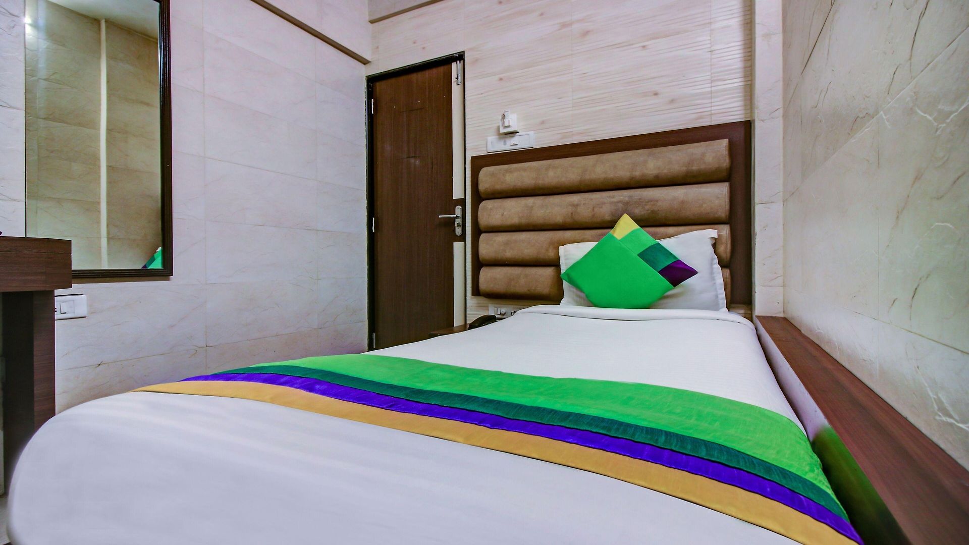 Treebo Bloom Powai Hotel