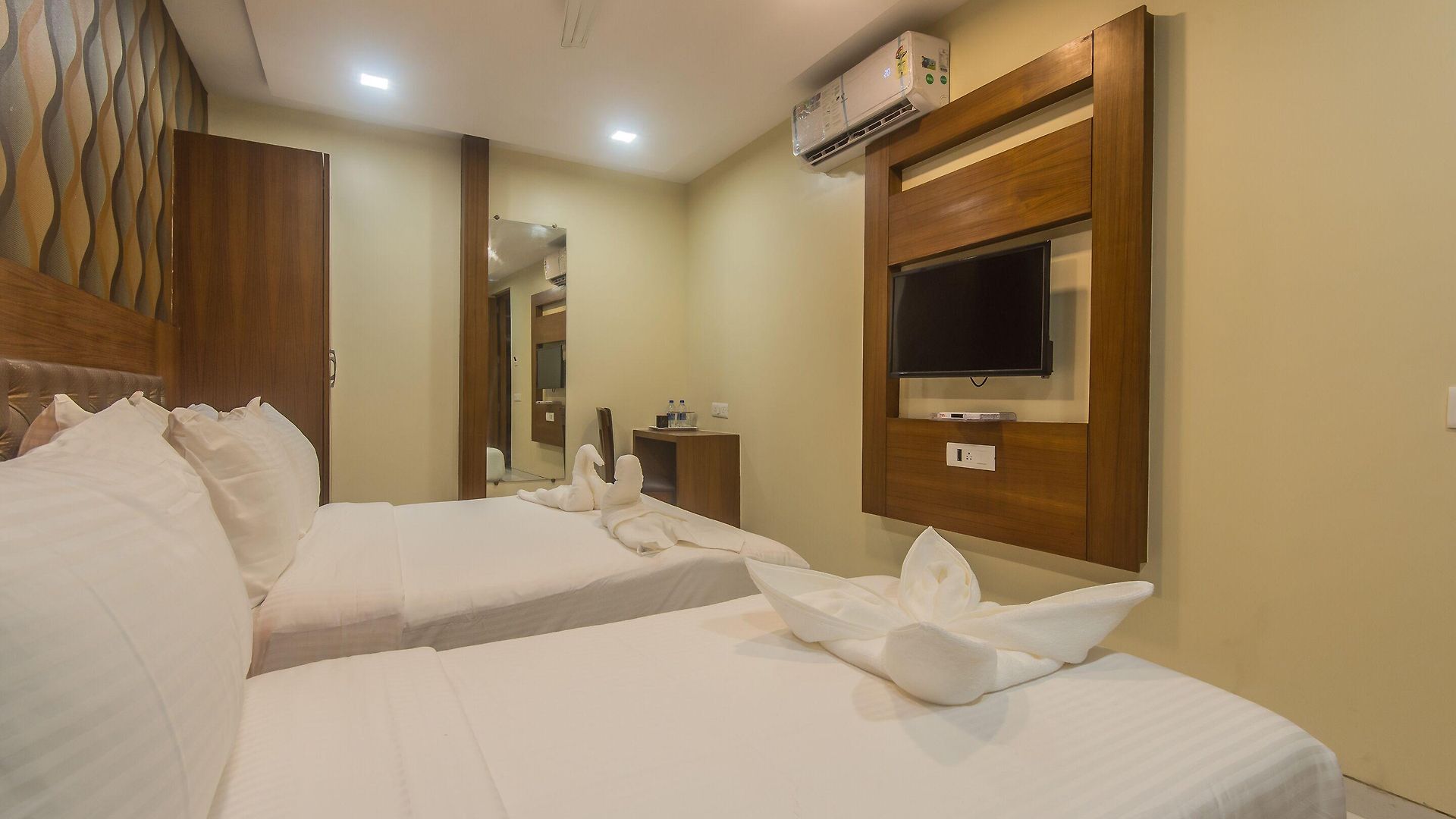 Arton Hotel Mumbai