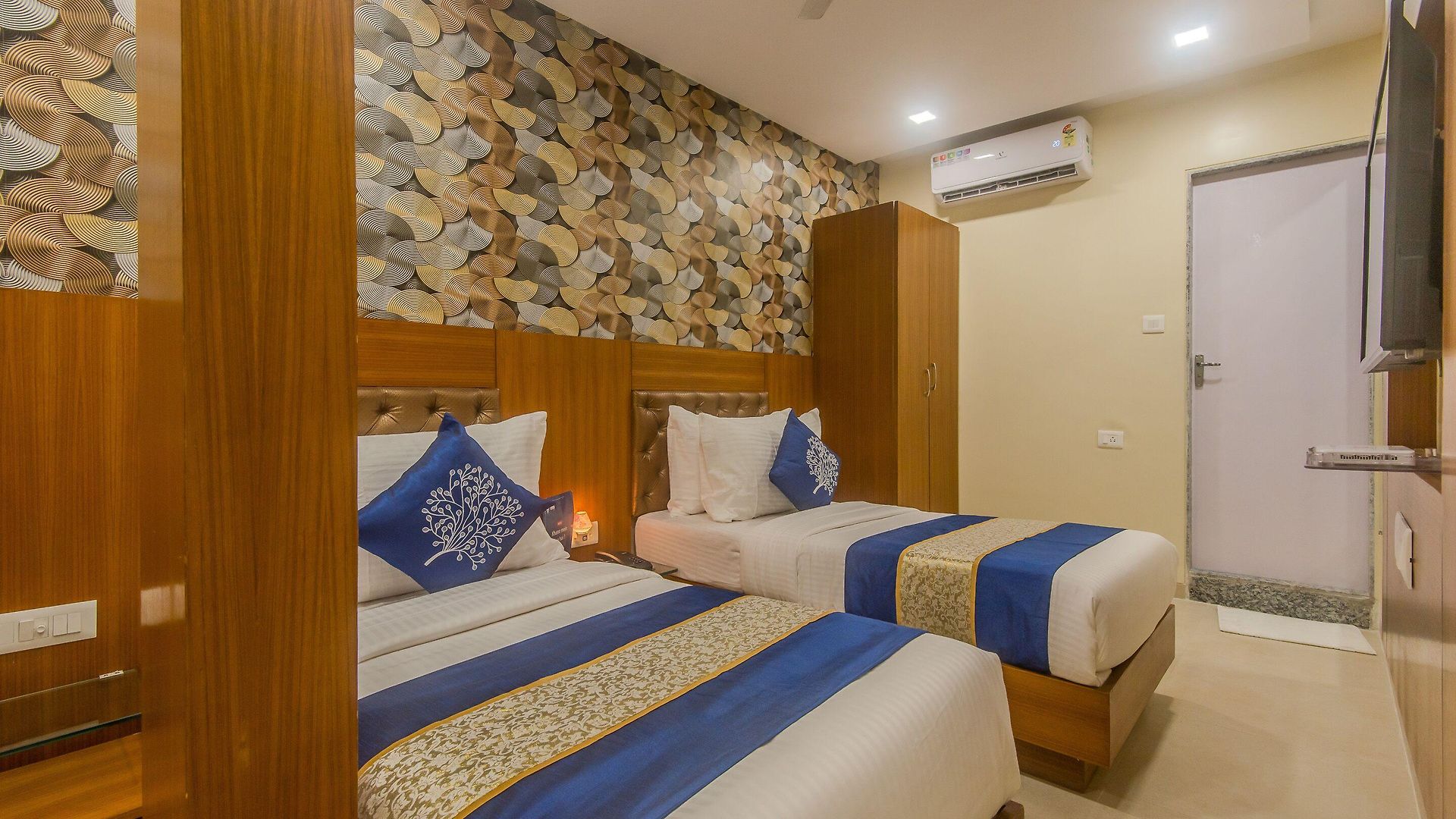 Arton Hotel