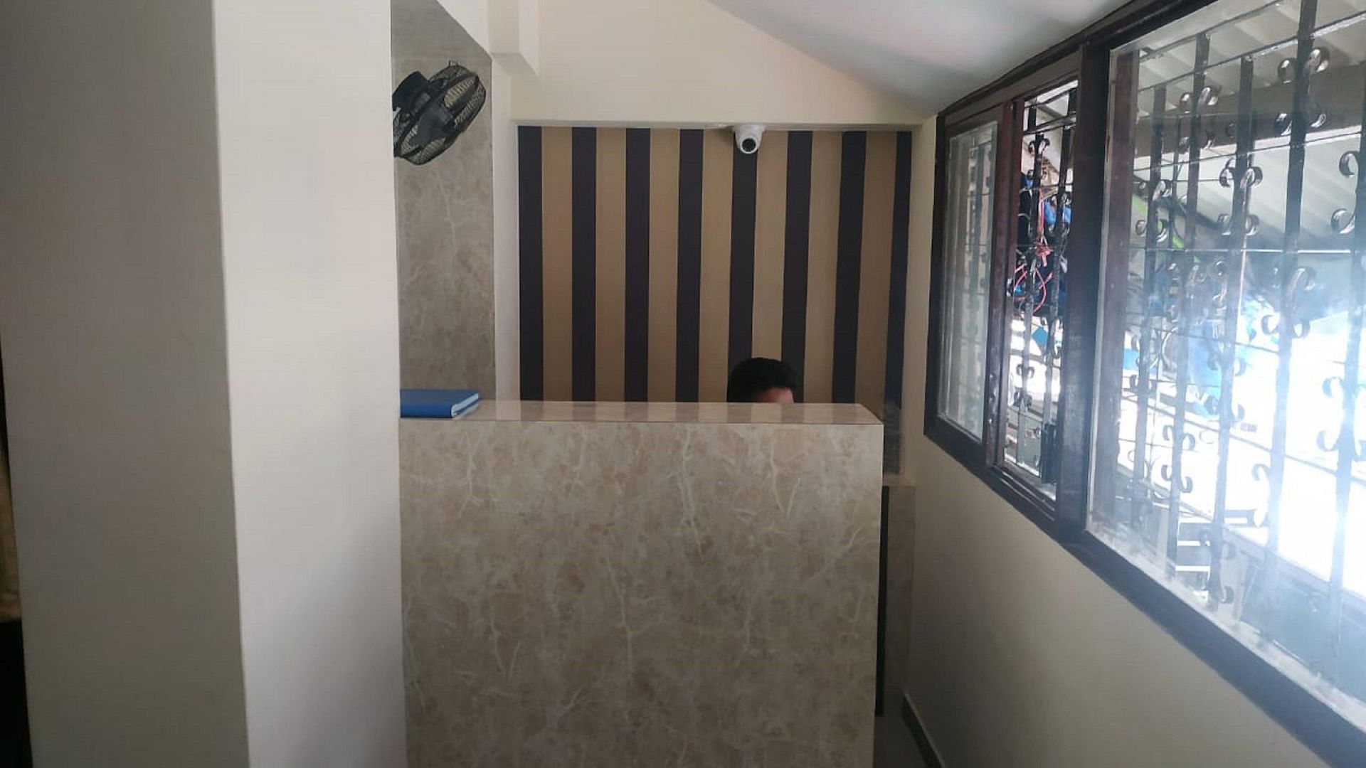 Almas Andheri West Hotel 3*