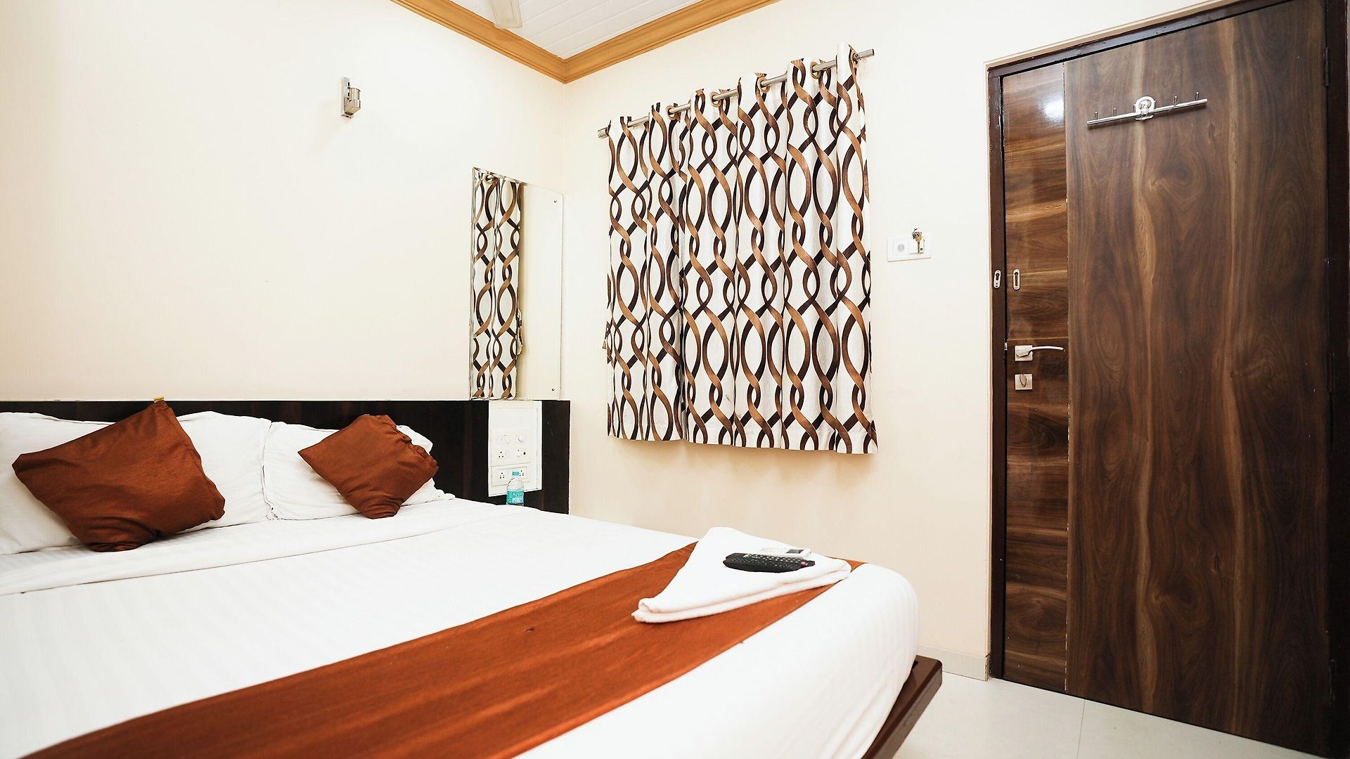 Collection O Airport Metro Andheri East Hotel 3*