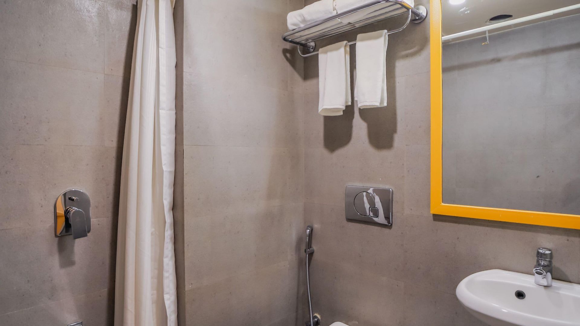 Bloom - Worli Hotel 3*