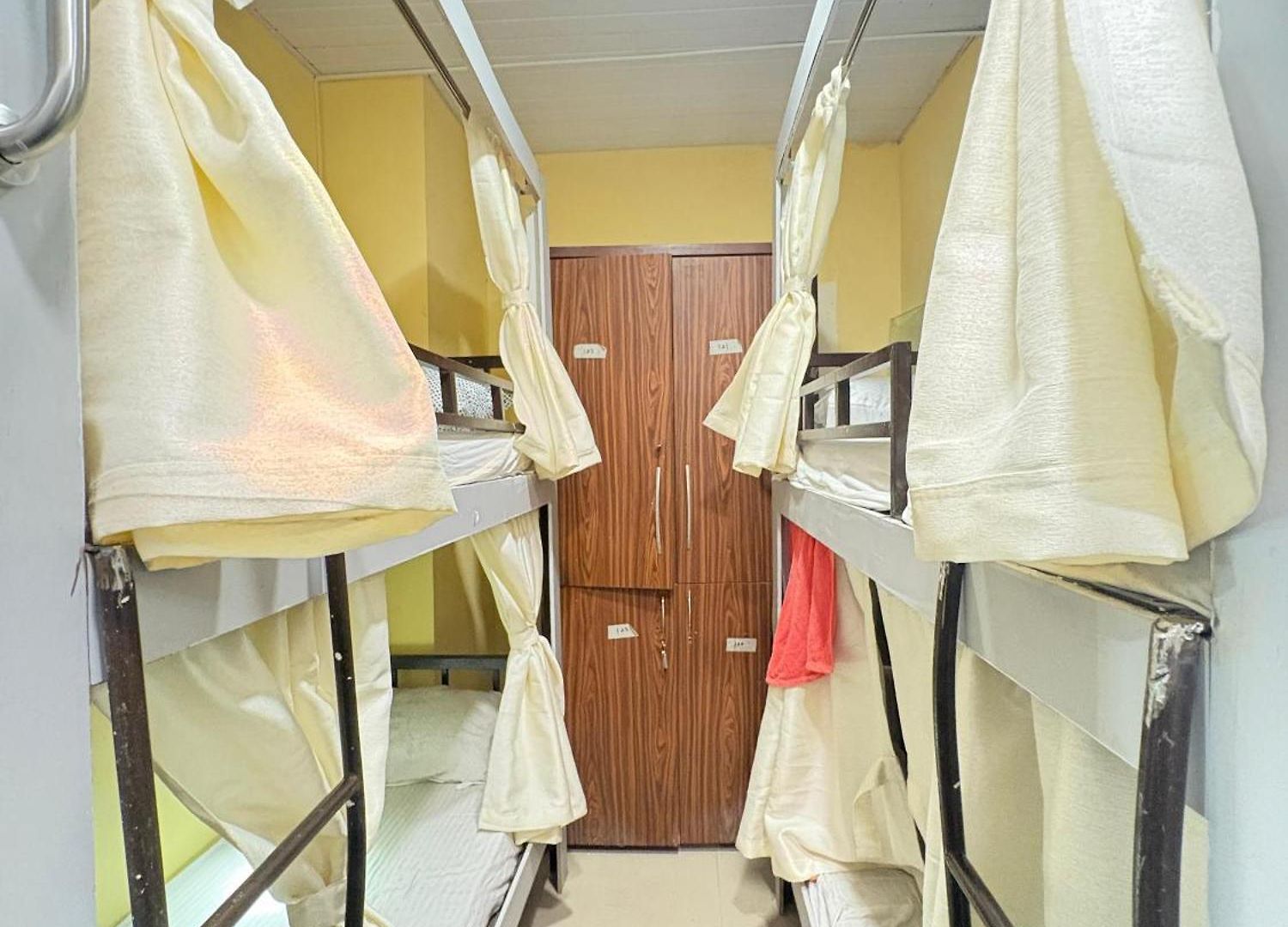 Welcome & Pg Male And Female Hostel
