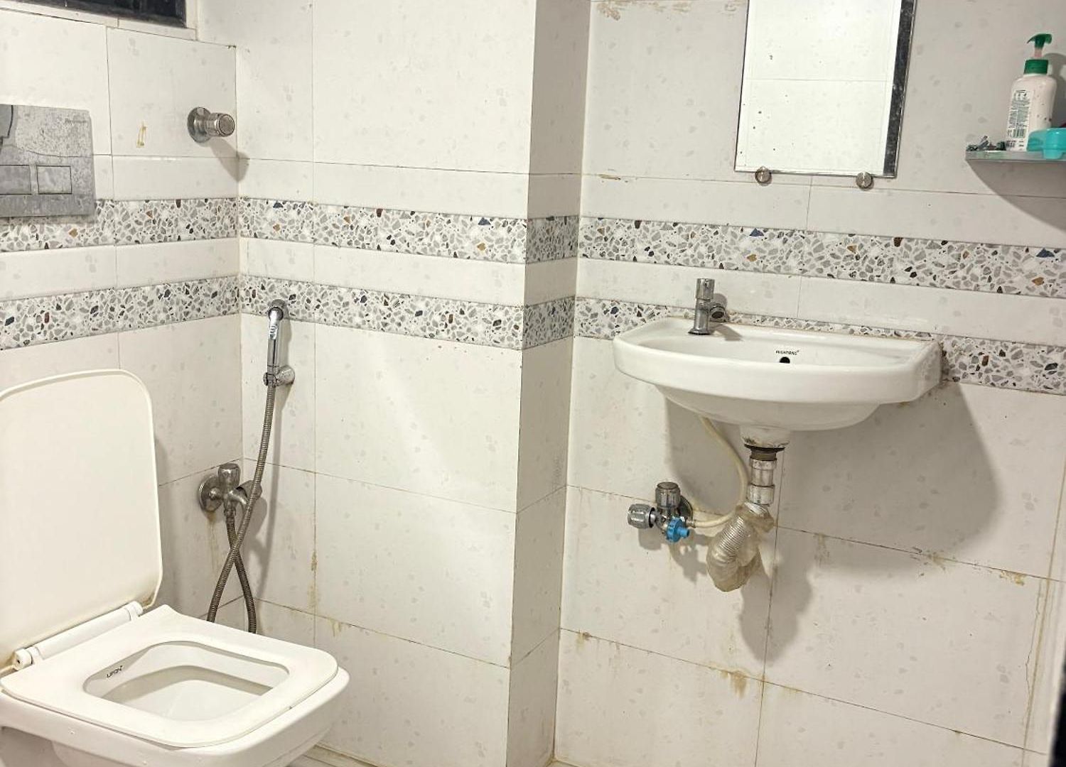 Welcome & Pg Male And Female Mumbai