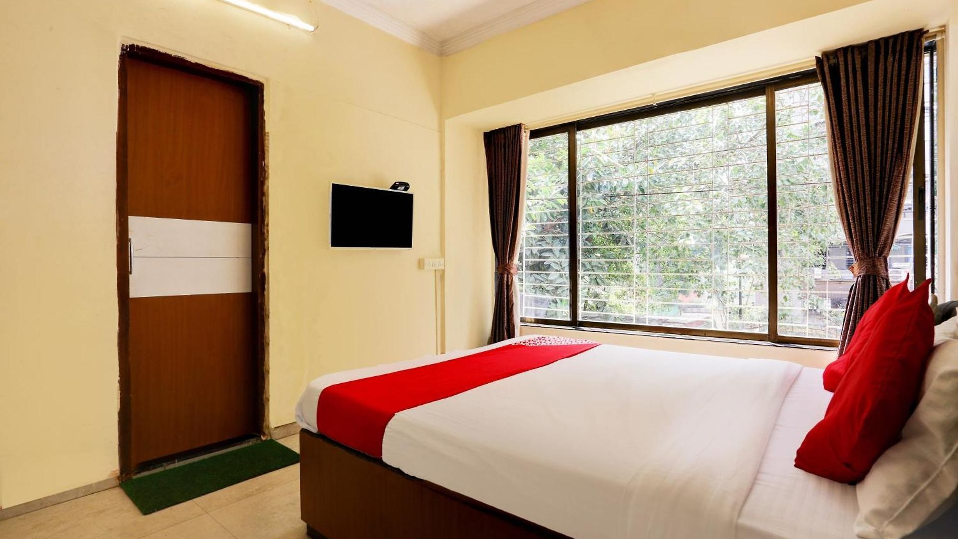 Collection O Lokhandwala Andheri West Mumbai Formerly Lalsai Residency 4*