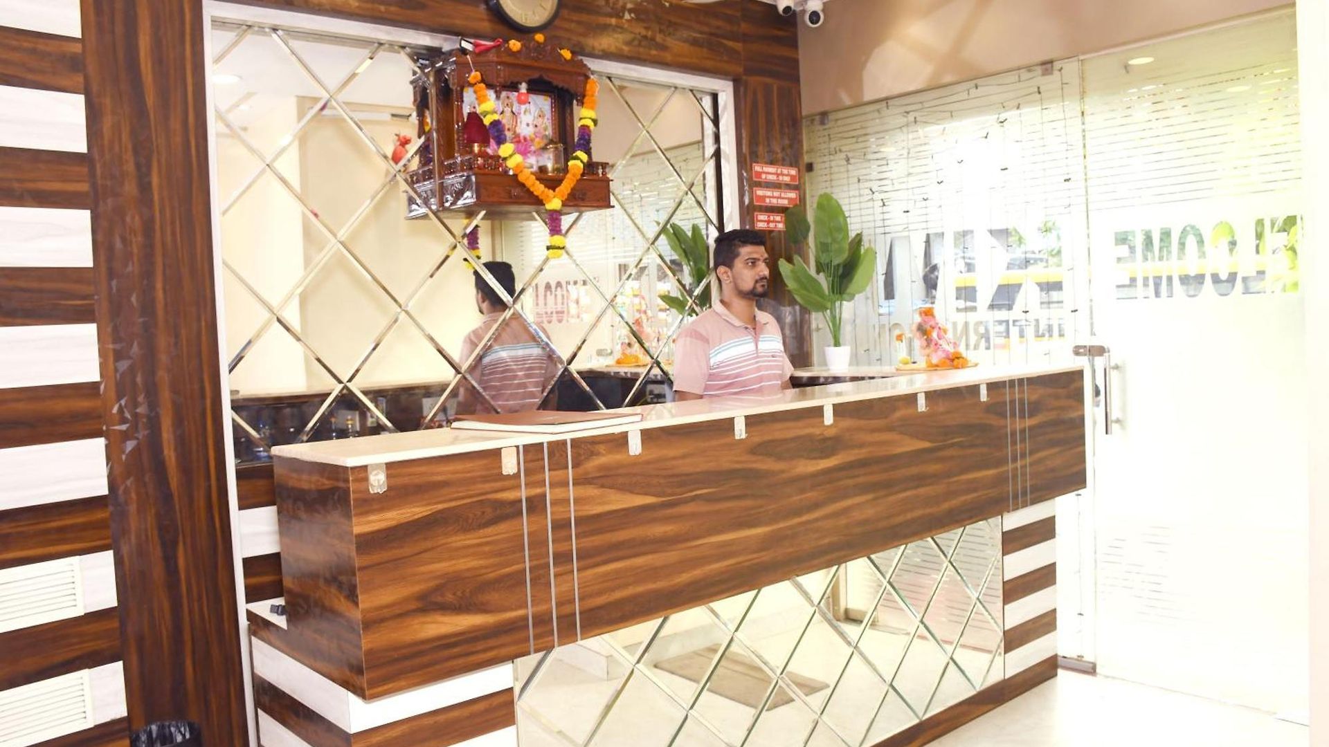 Kiwi International,hotel,mumbai