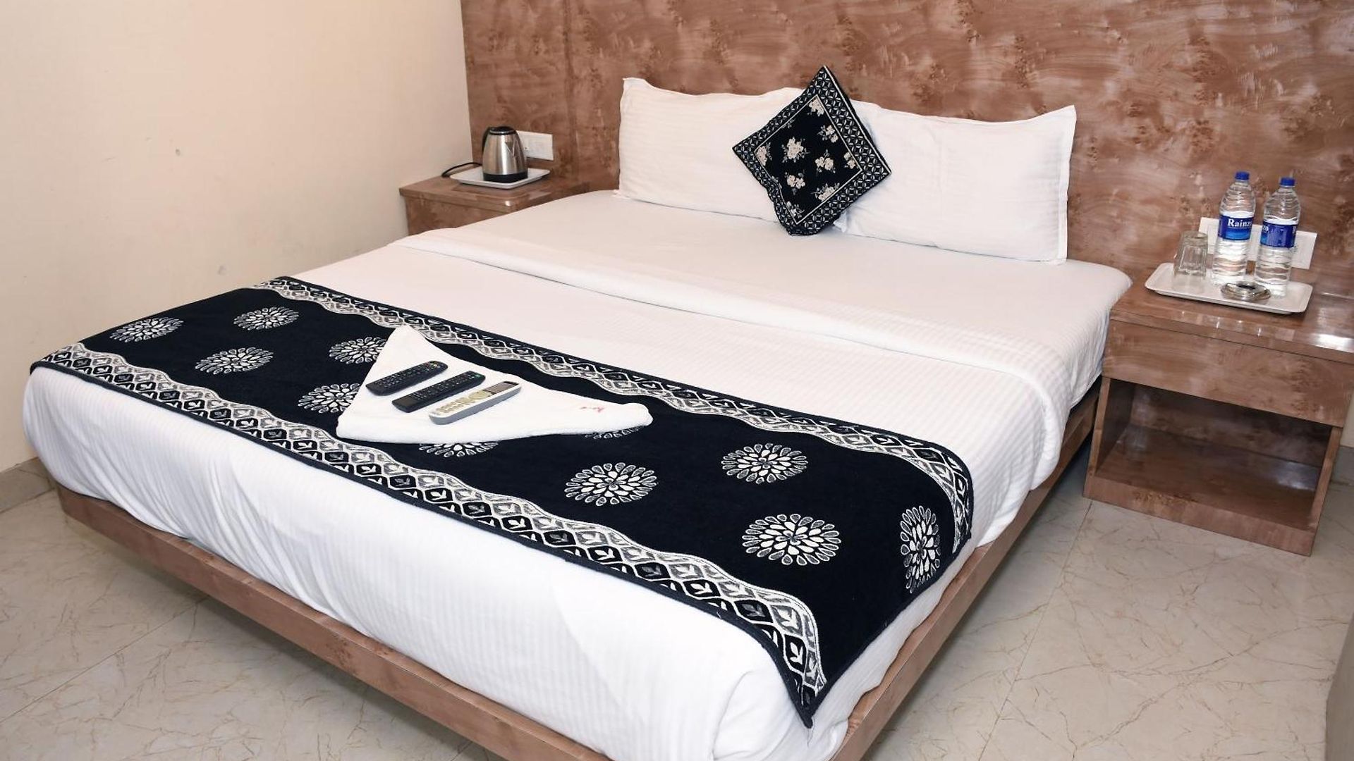 Kiwi International,hotel,mumbai Hotel