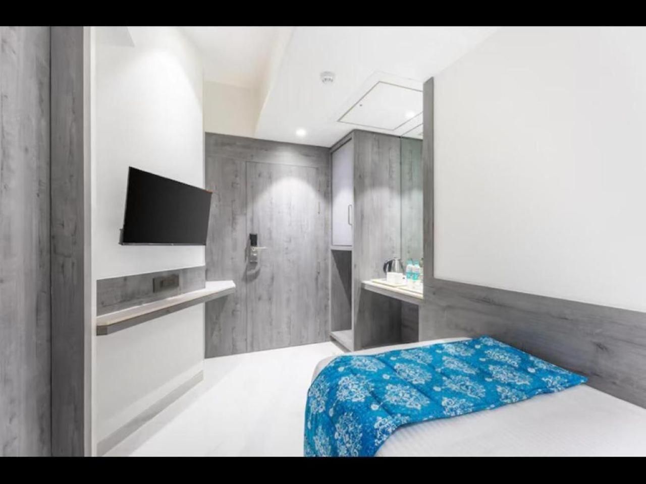 Supreme Comforts- International Airport T2 Hotel 3*