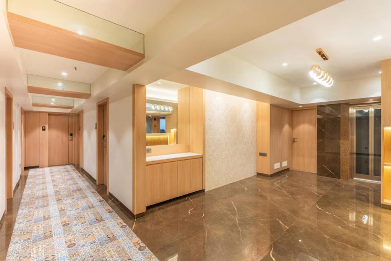 Hotel Supreme Comforts- International Airport T2