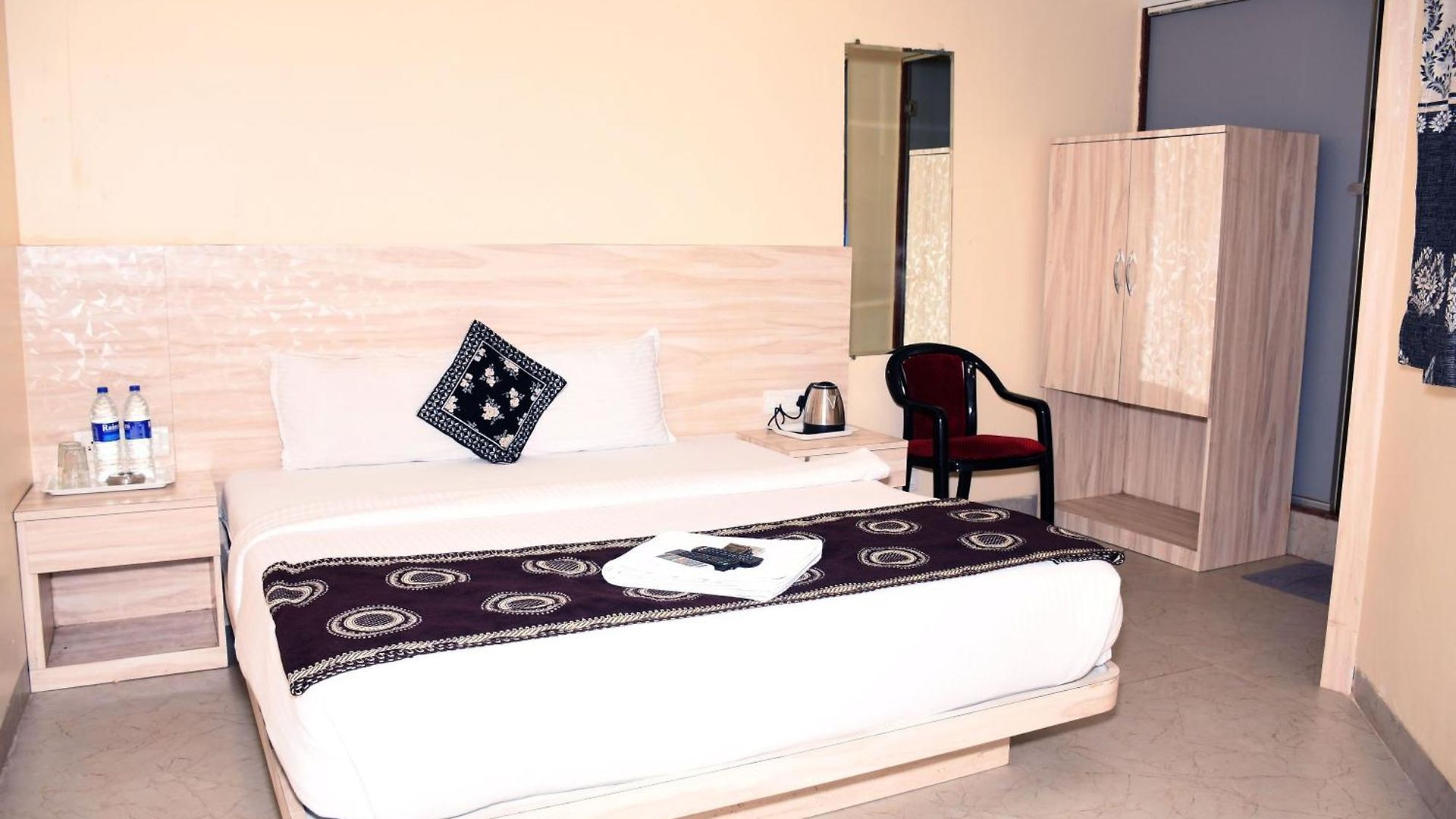 Hotel The Kiwwi 3*