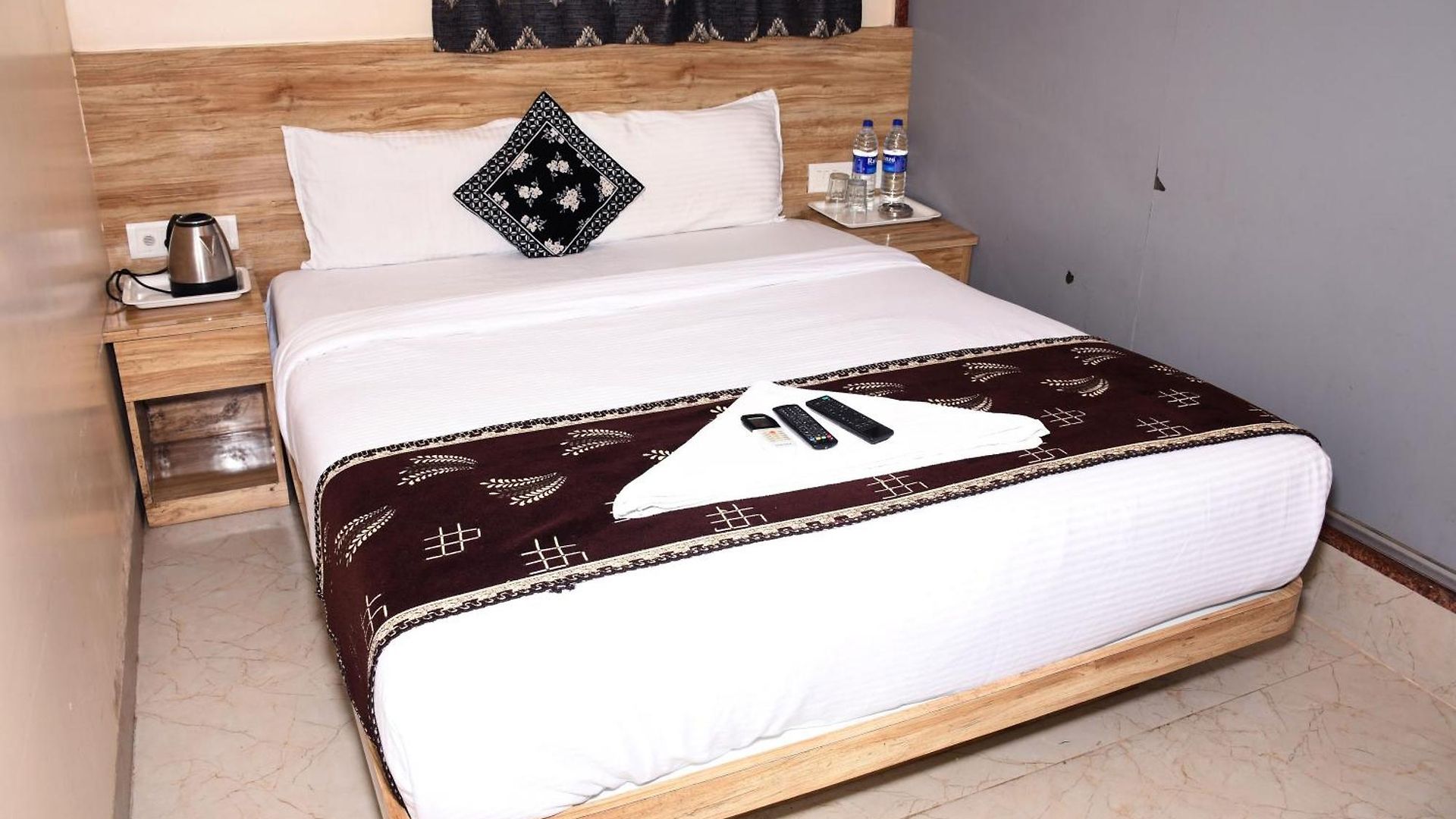 Hotel The Kiwwi 3*