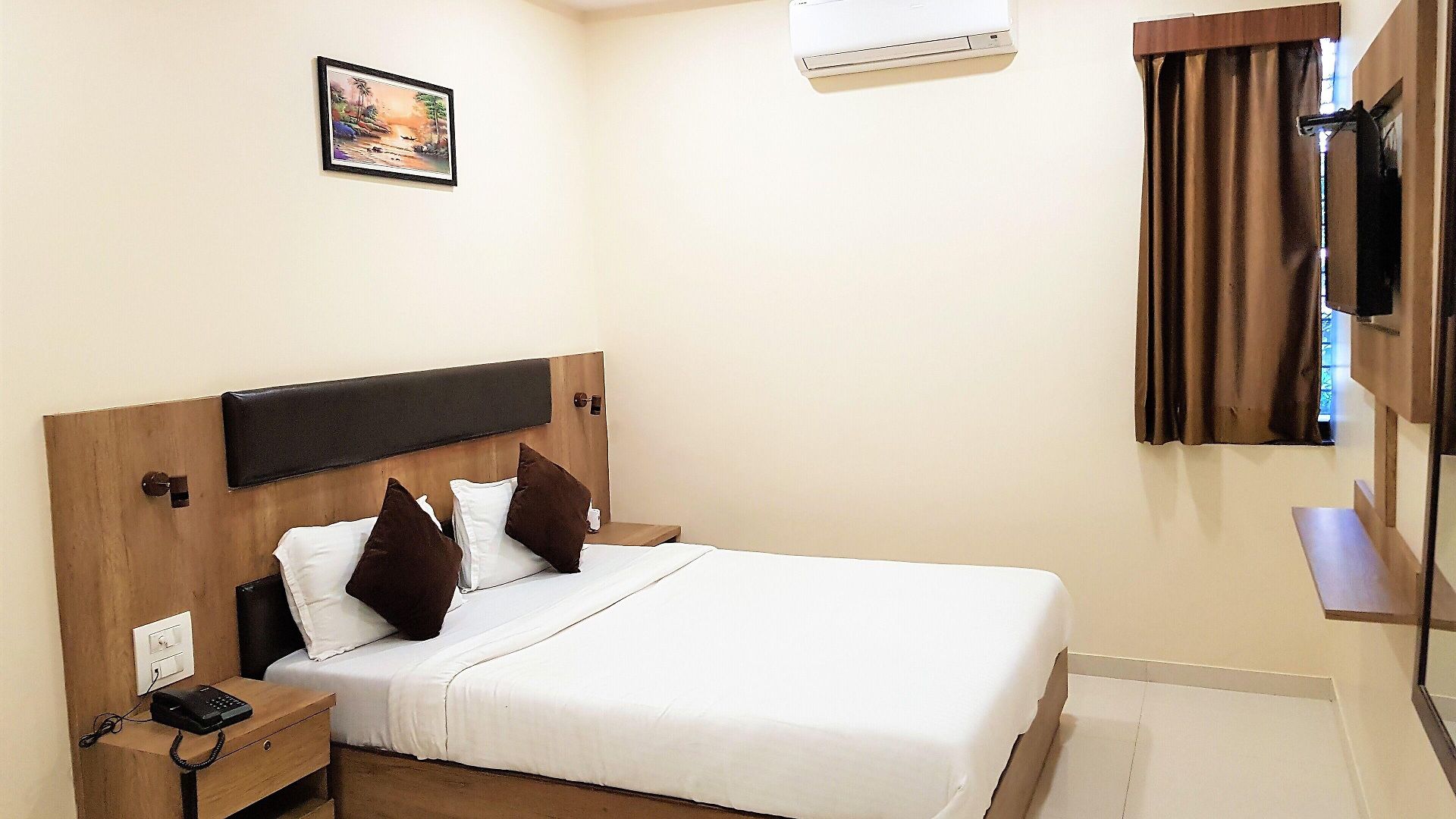 Hotel Hexa Royal Elite 3*