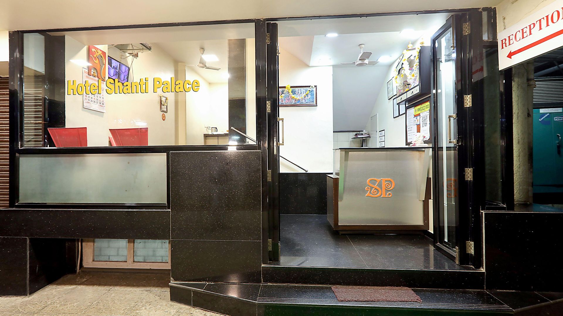 Shanti Palace Hotel 3*