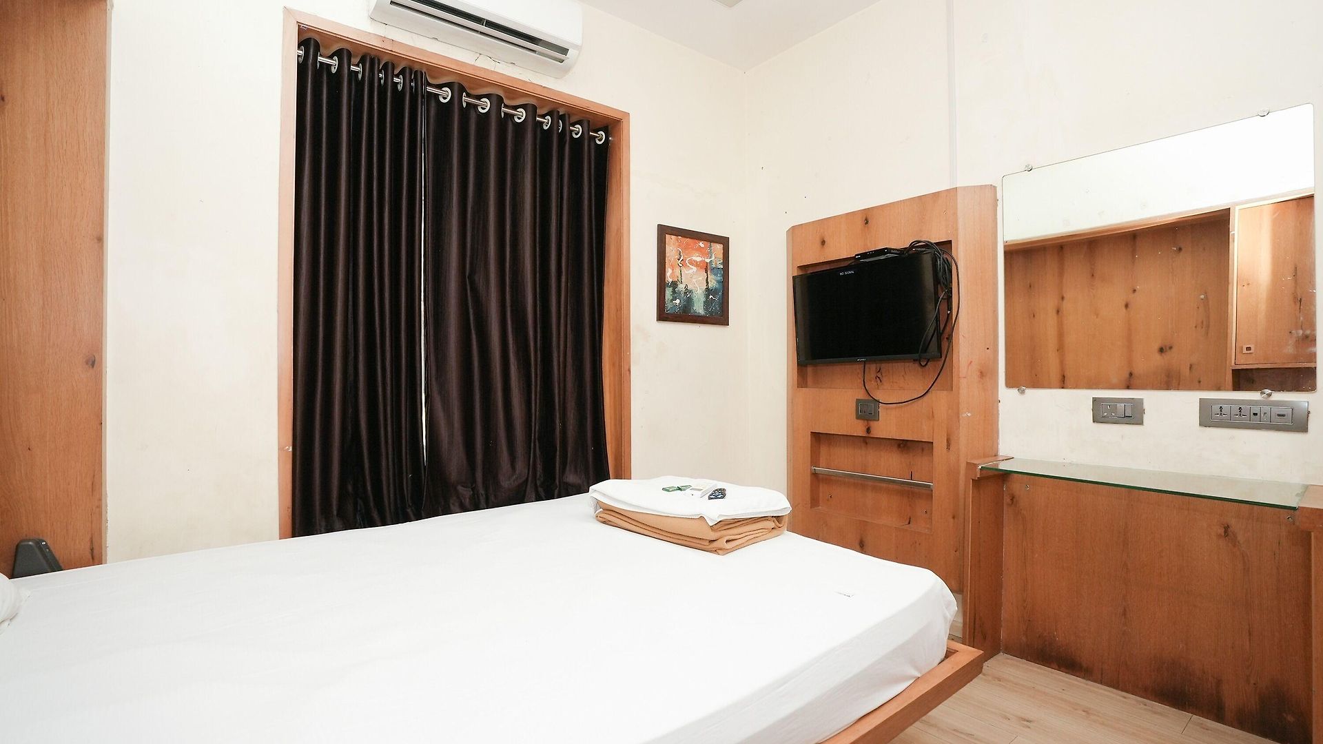 Hotel Elegance Nx 2*