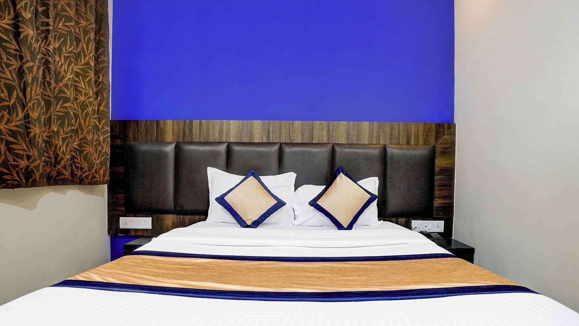 Hotel Fabhotel Veera Residency - Nr Airport