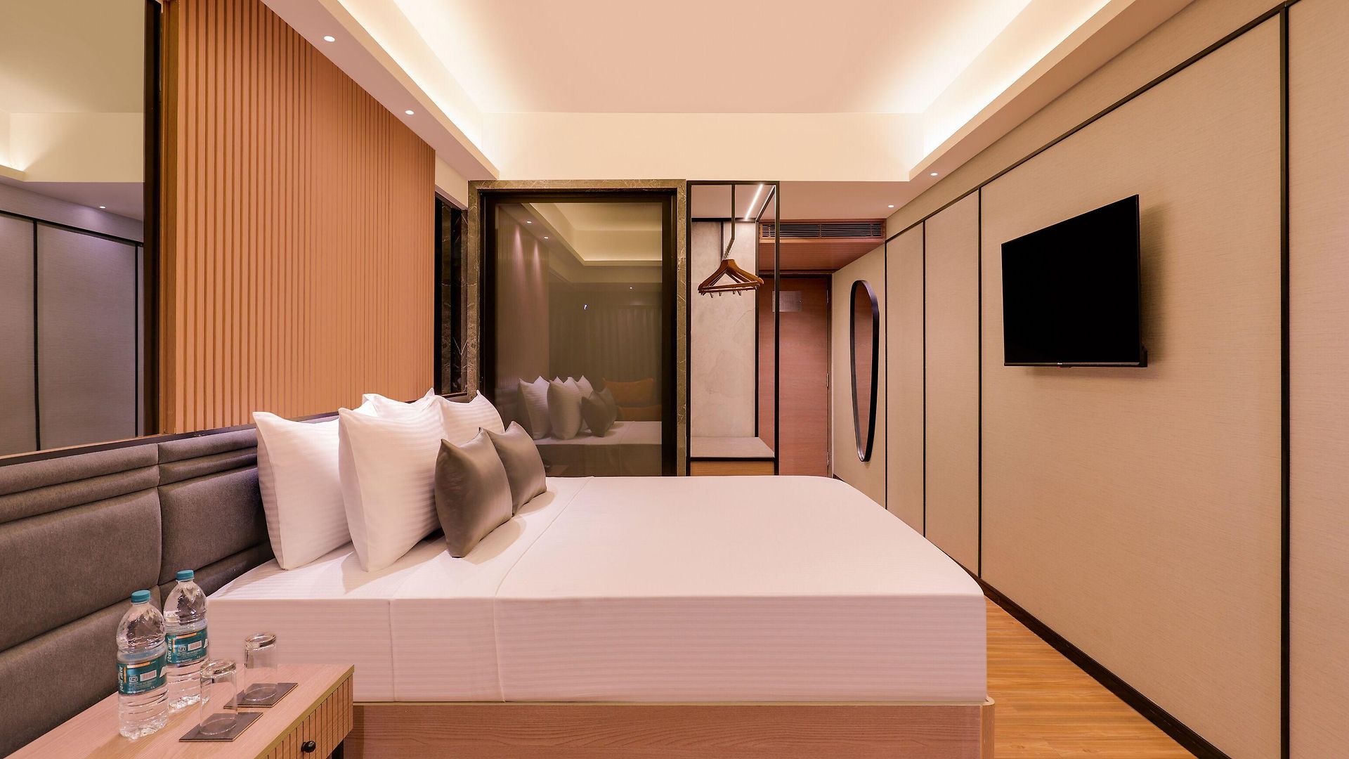 Lemon Tree Premier, Malad, 4* Mumbai