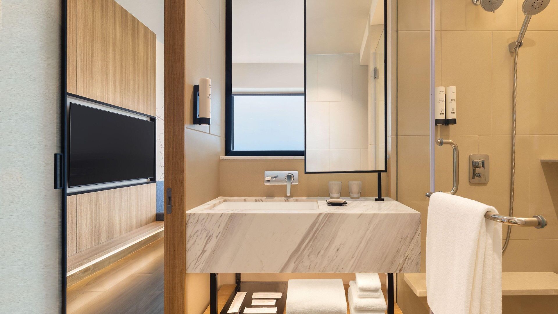 Fairfield By Marriott International Airport Mumbai