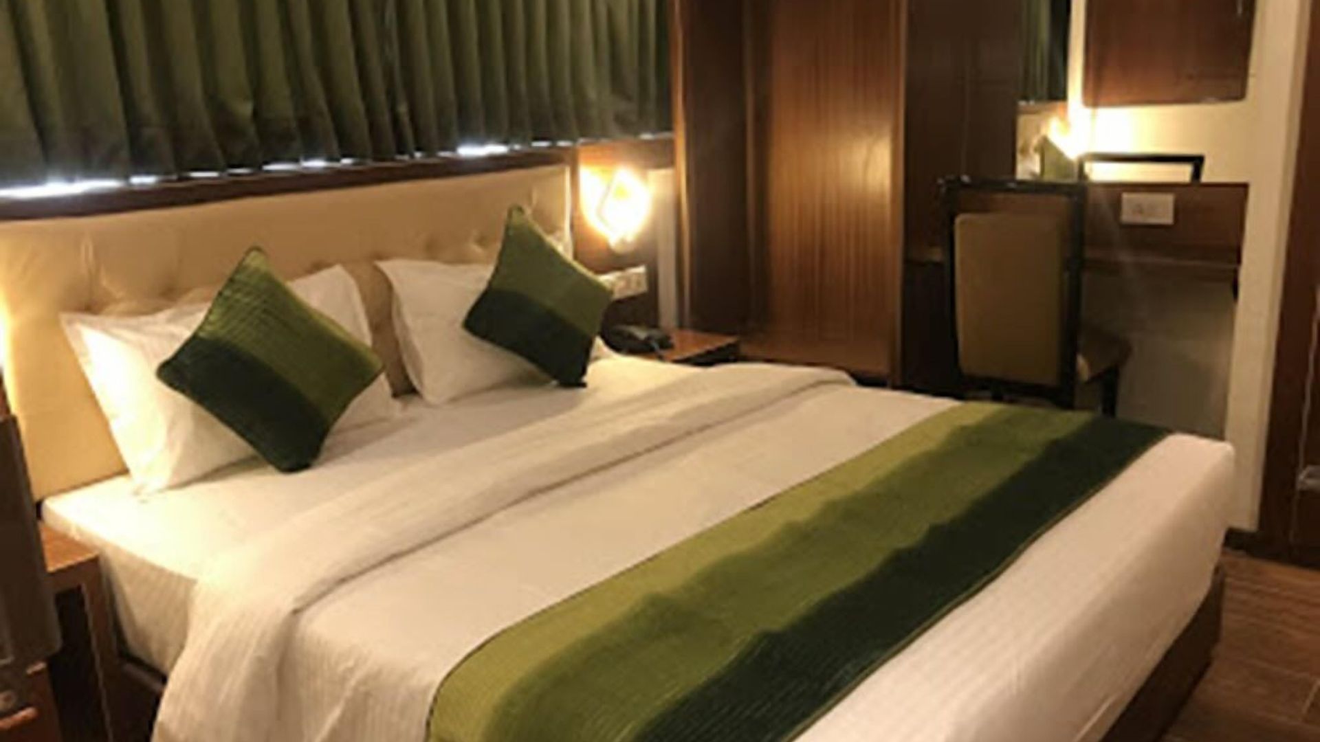 Aflon Midc Andheri East Hotel *