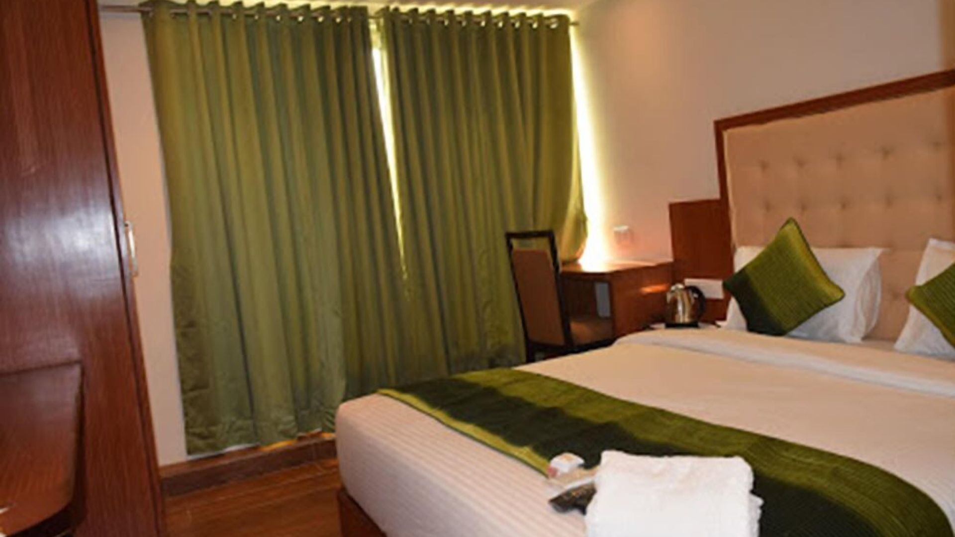 Aflon Midc Andheri East Hotel
