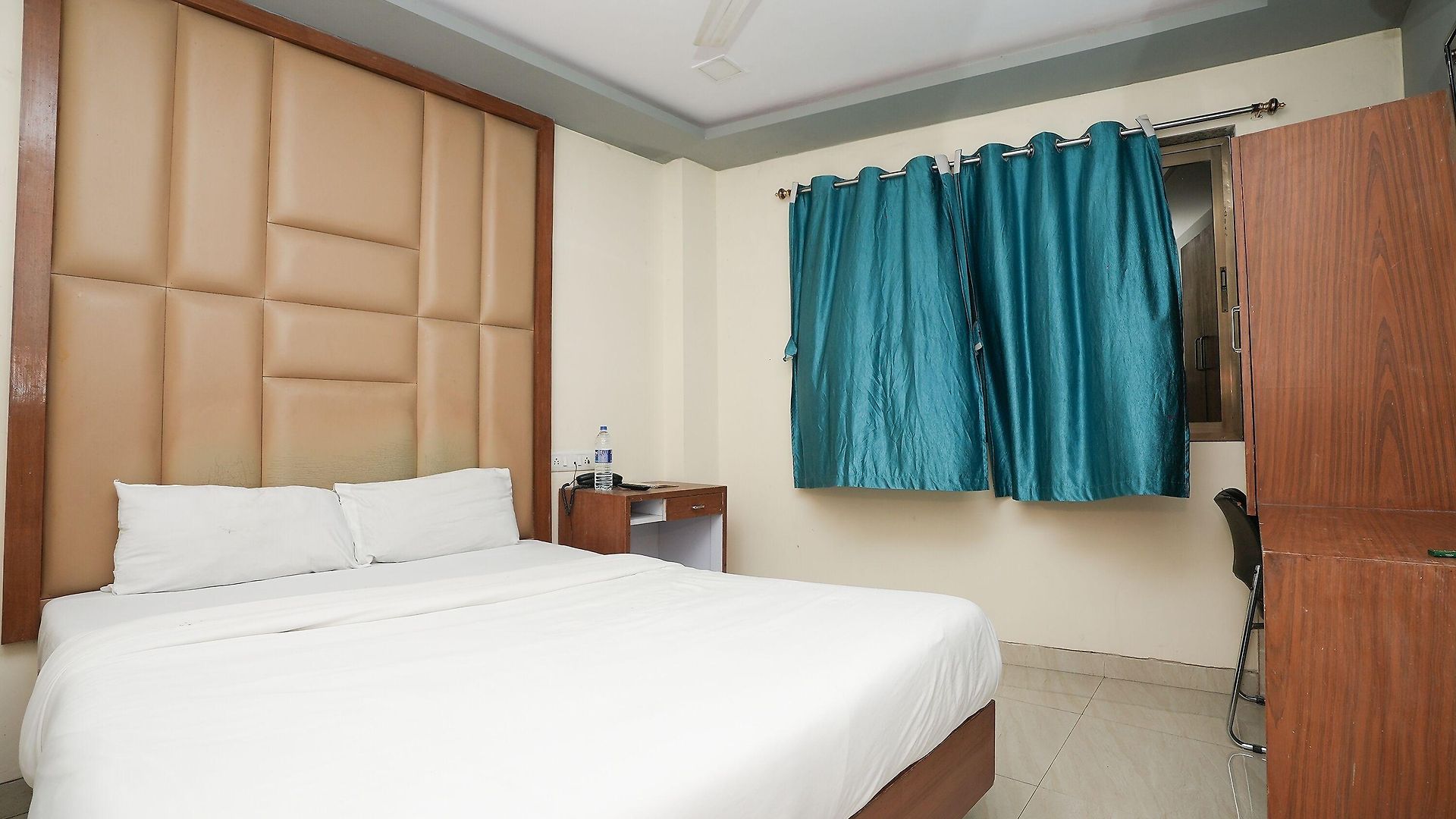 Royal Aqua 2* Mumbai