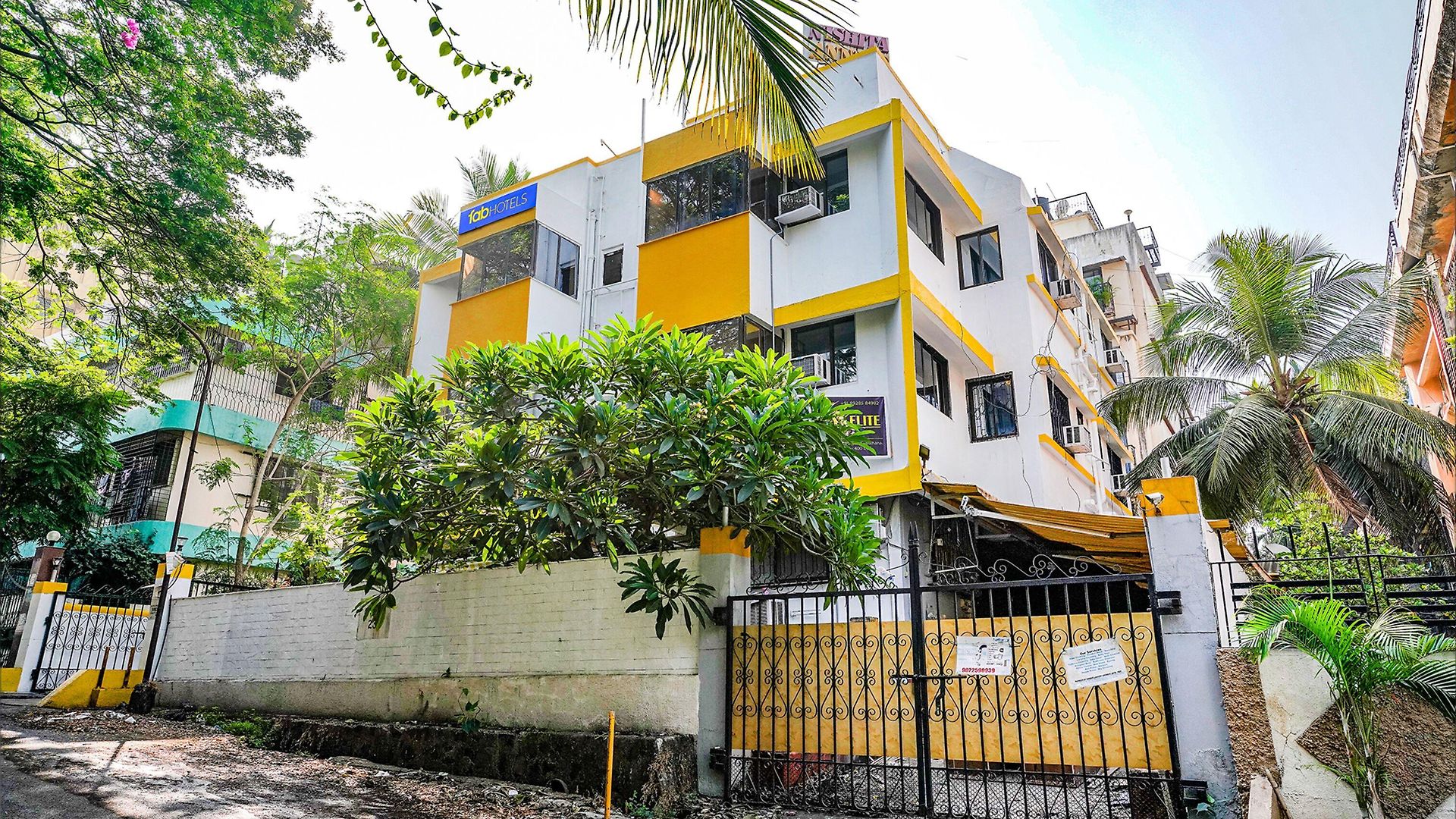 Fabhotel Bindra Elite 3*